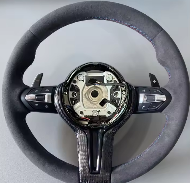 BMW STEERING WHEEL (JASMINE) 3.png
