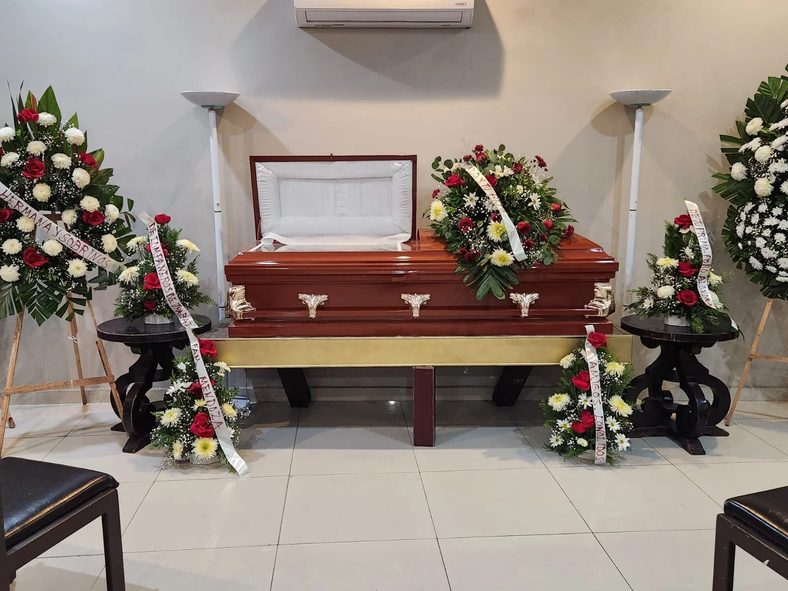 VELACION CON  OPCION PARA  CREMACION O  SEPULTURA