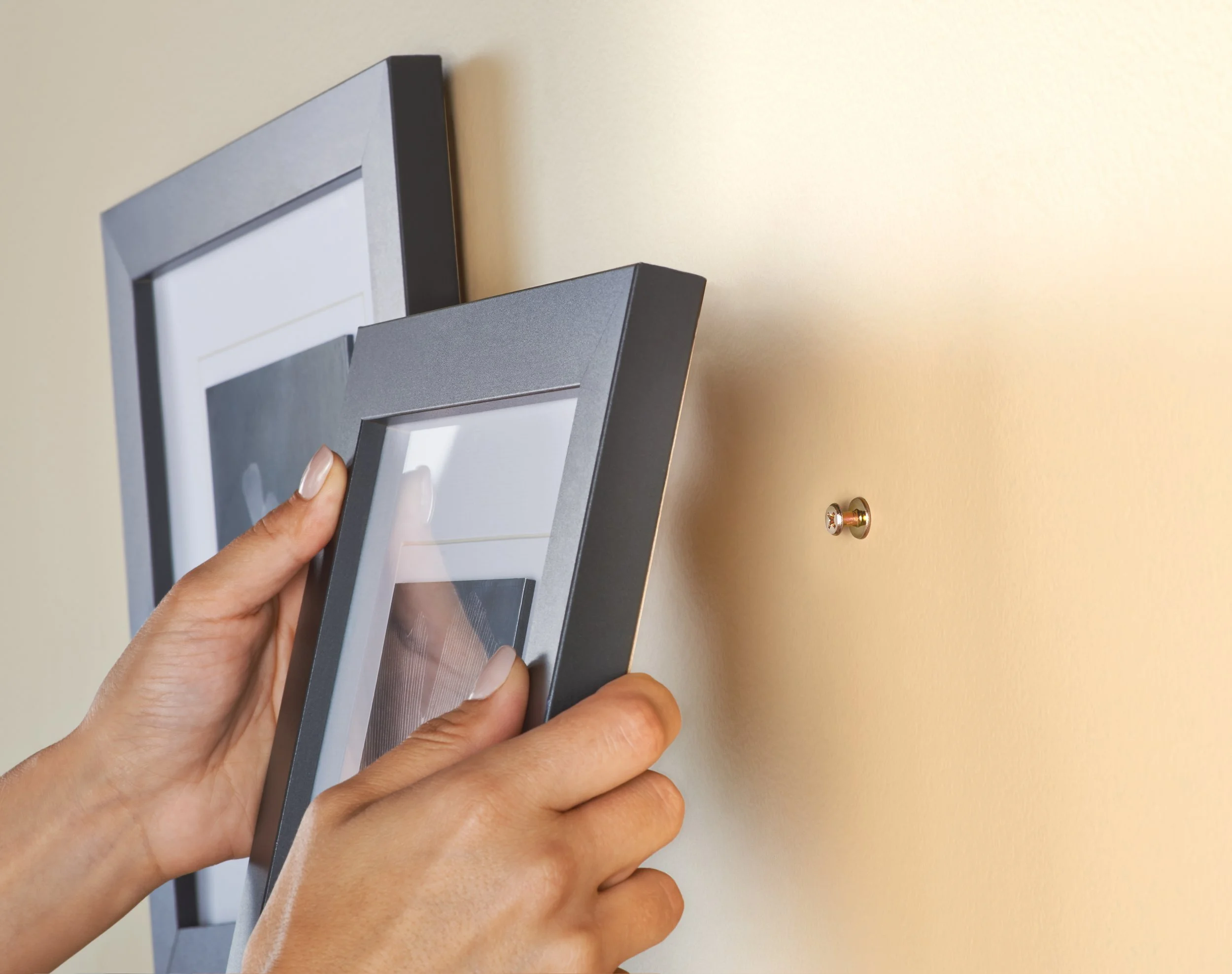 Double-Head Bear Claw Hangers