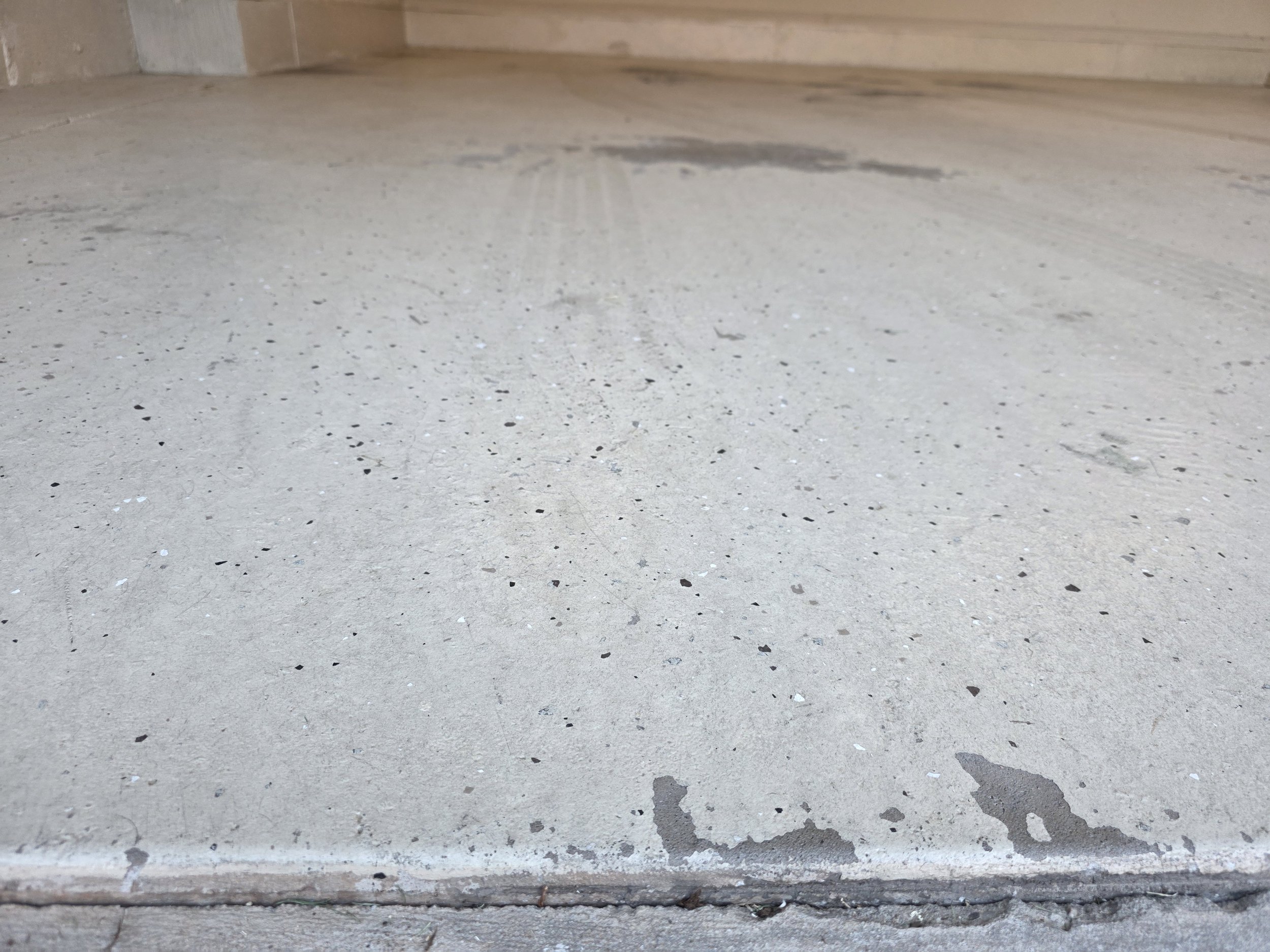 Close-up of original garage lip