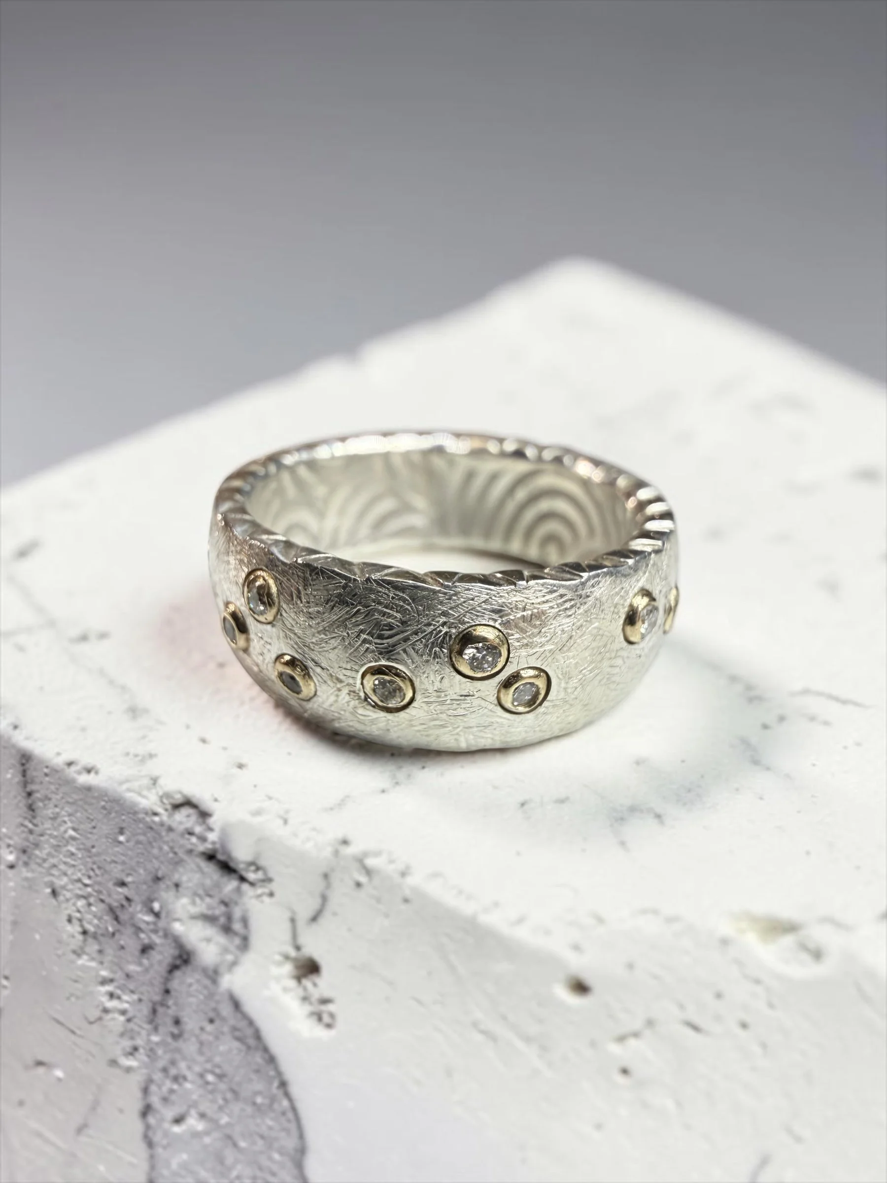 SOUTH PACIFIC DIAMOND 18K & STERLING SILVER RING