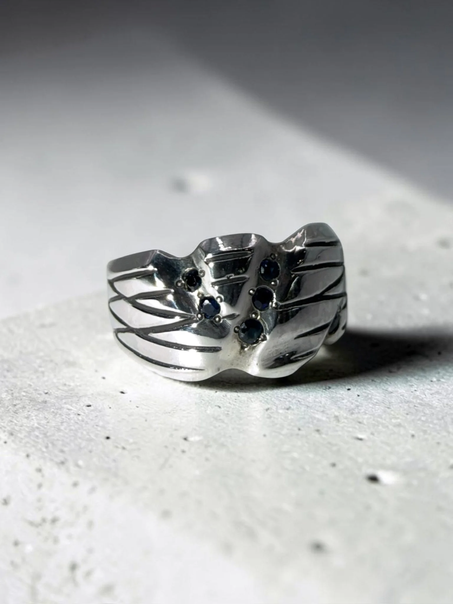 Handcrafted Eregion Sapphire Ring