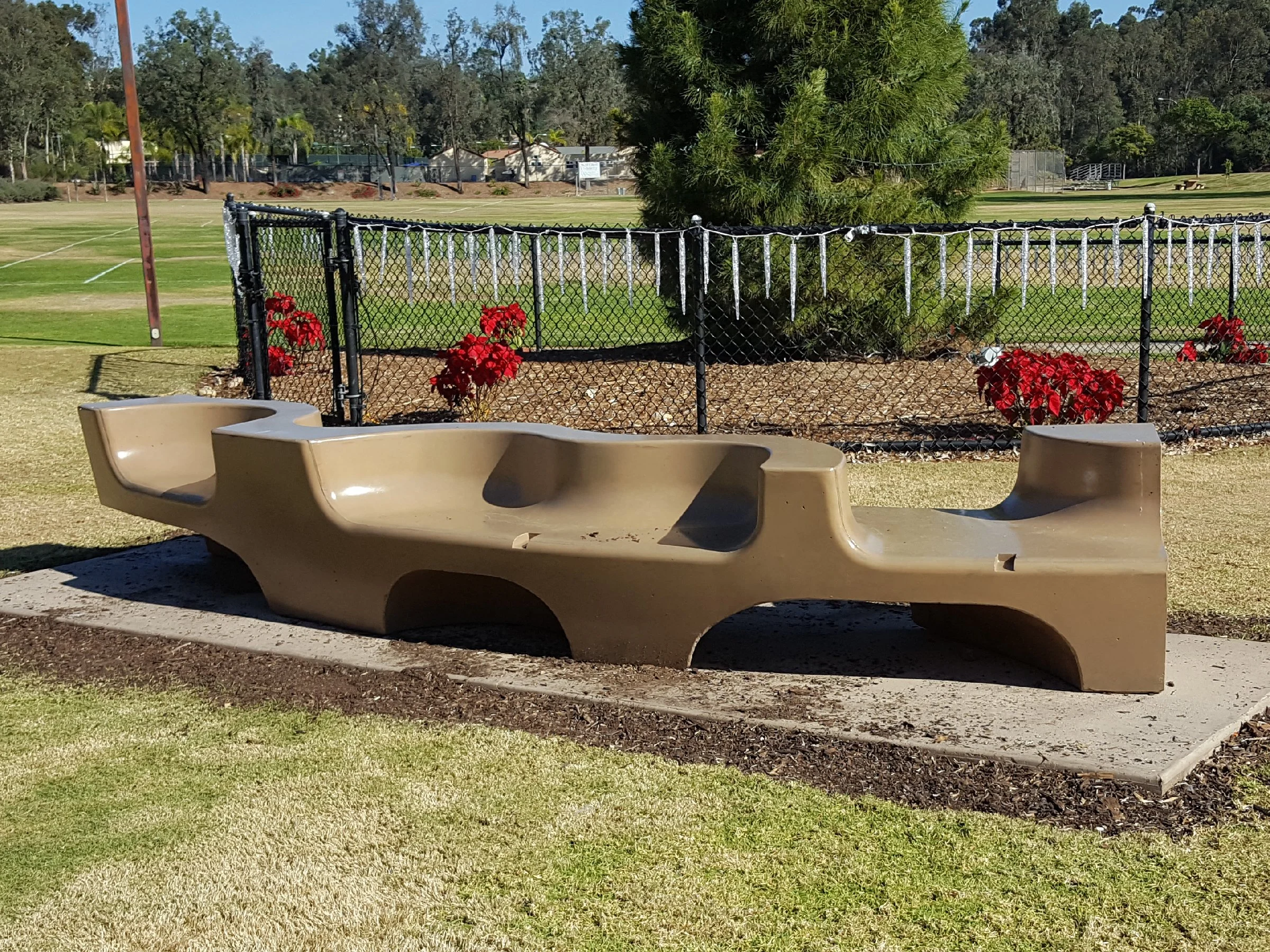 #415 - Multi-Area Seating Bench