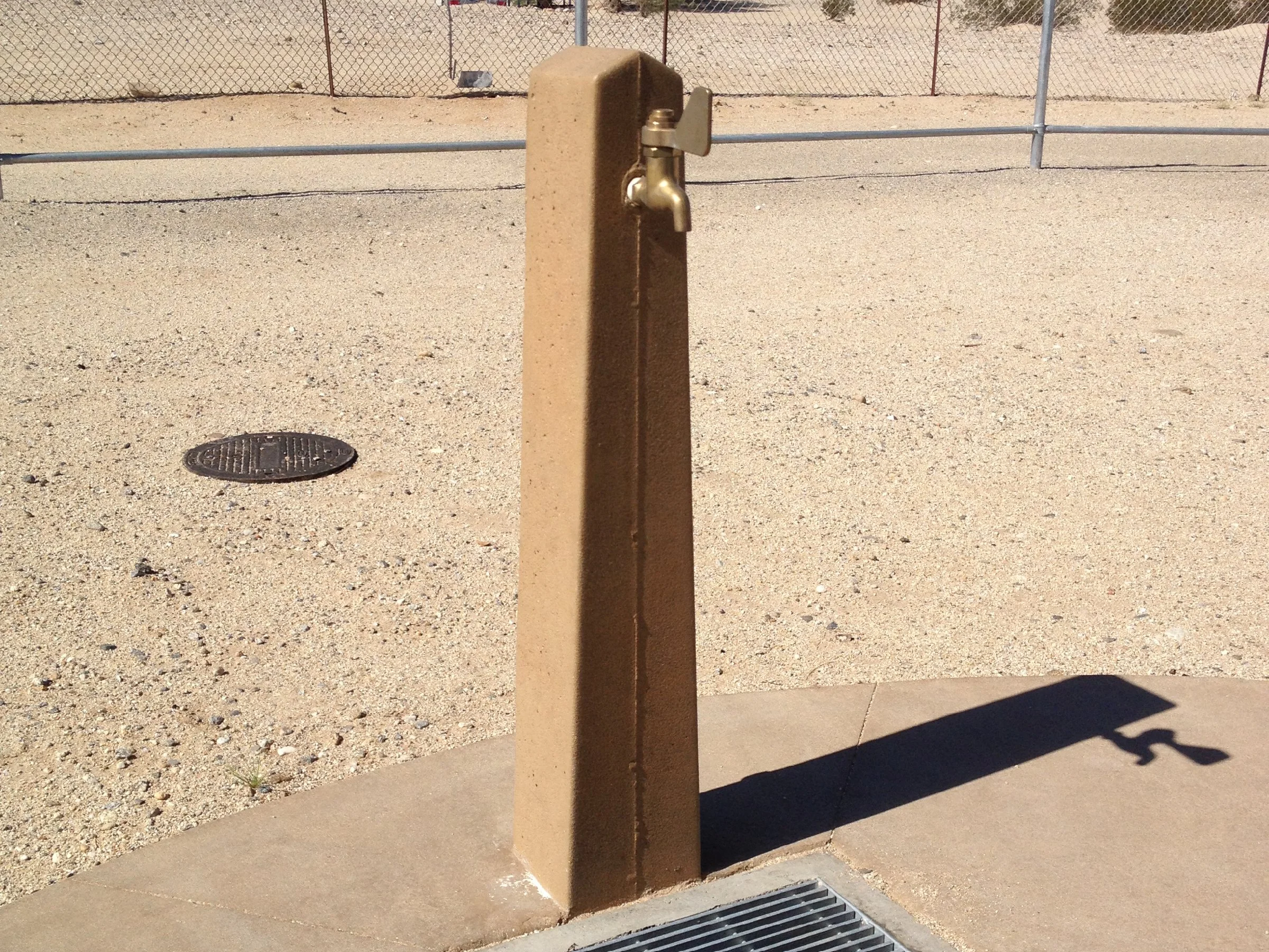 #810 - Water Post