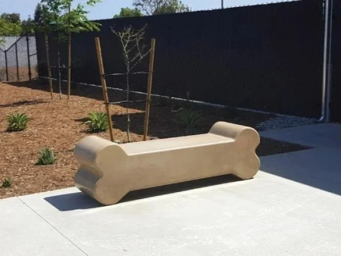 #499 - Dog Bone Bench