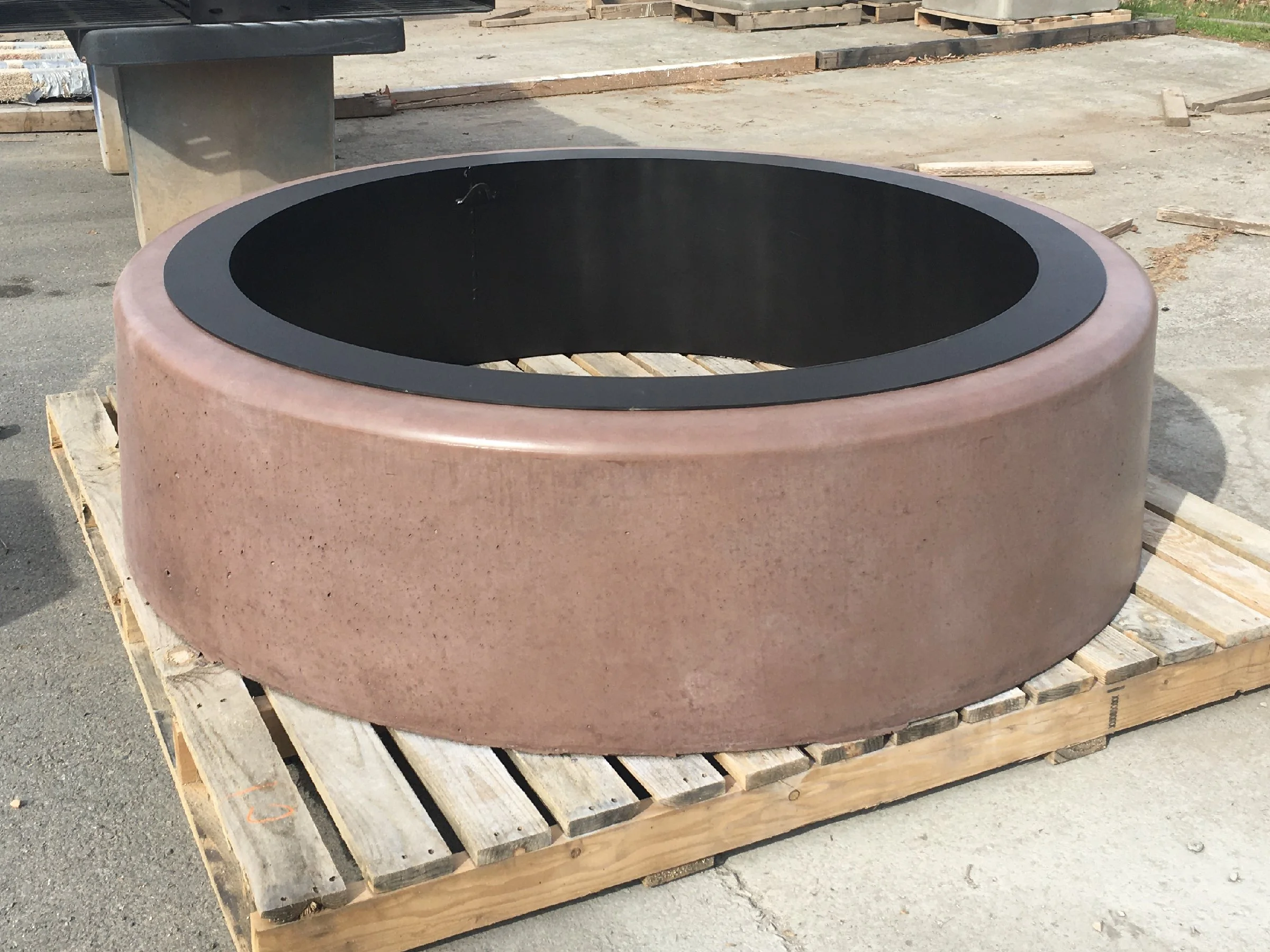 #303 - Group Firepit 6'