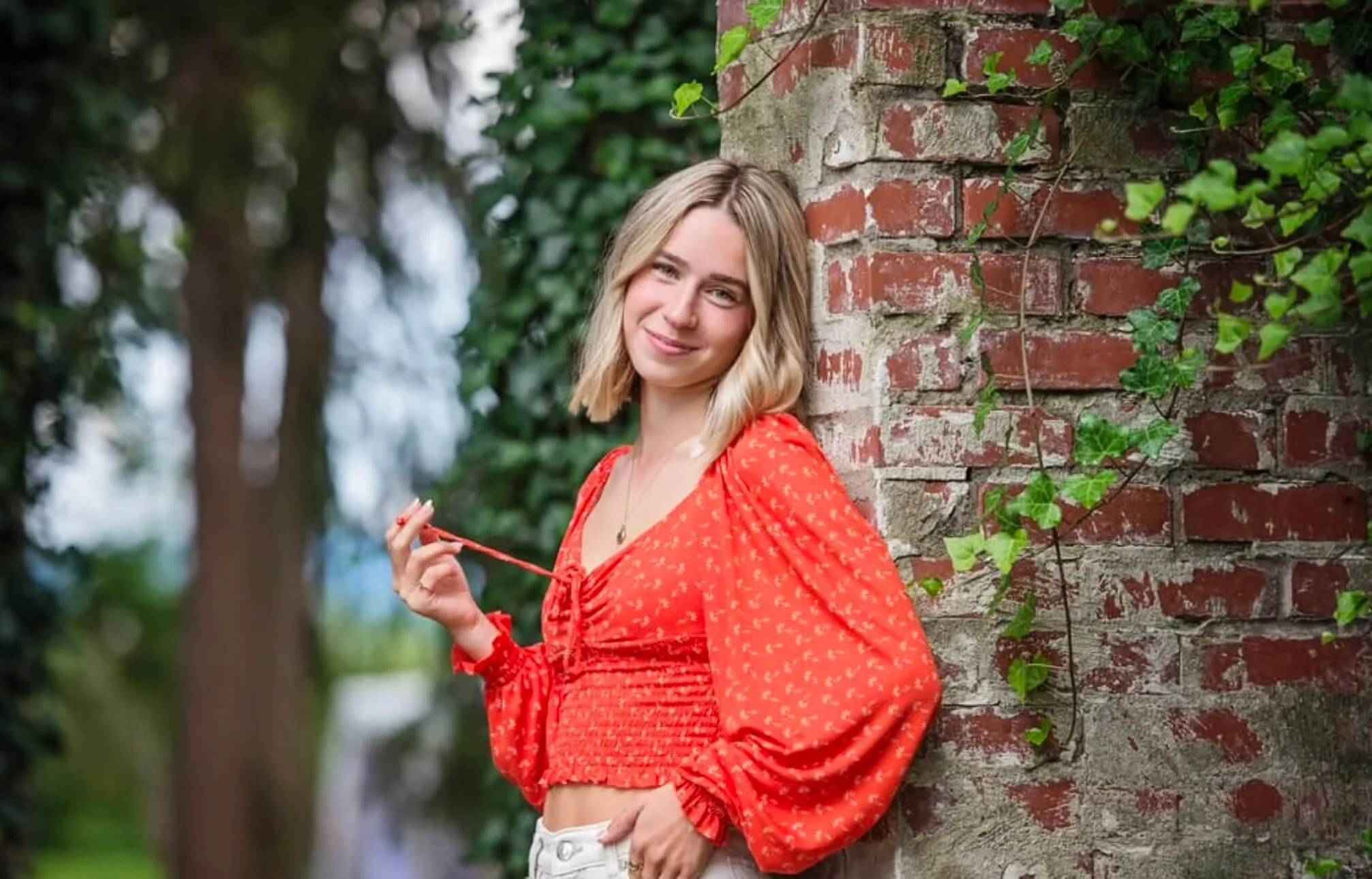 Maggie | Loyalsock Township High School Senior Portraits at the Bush House Estate