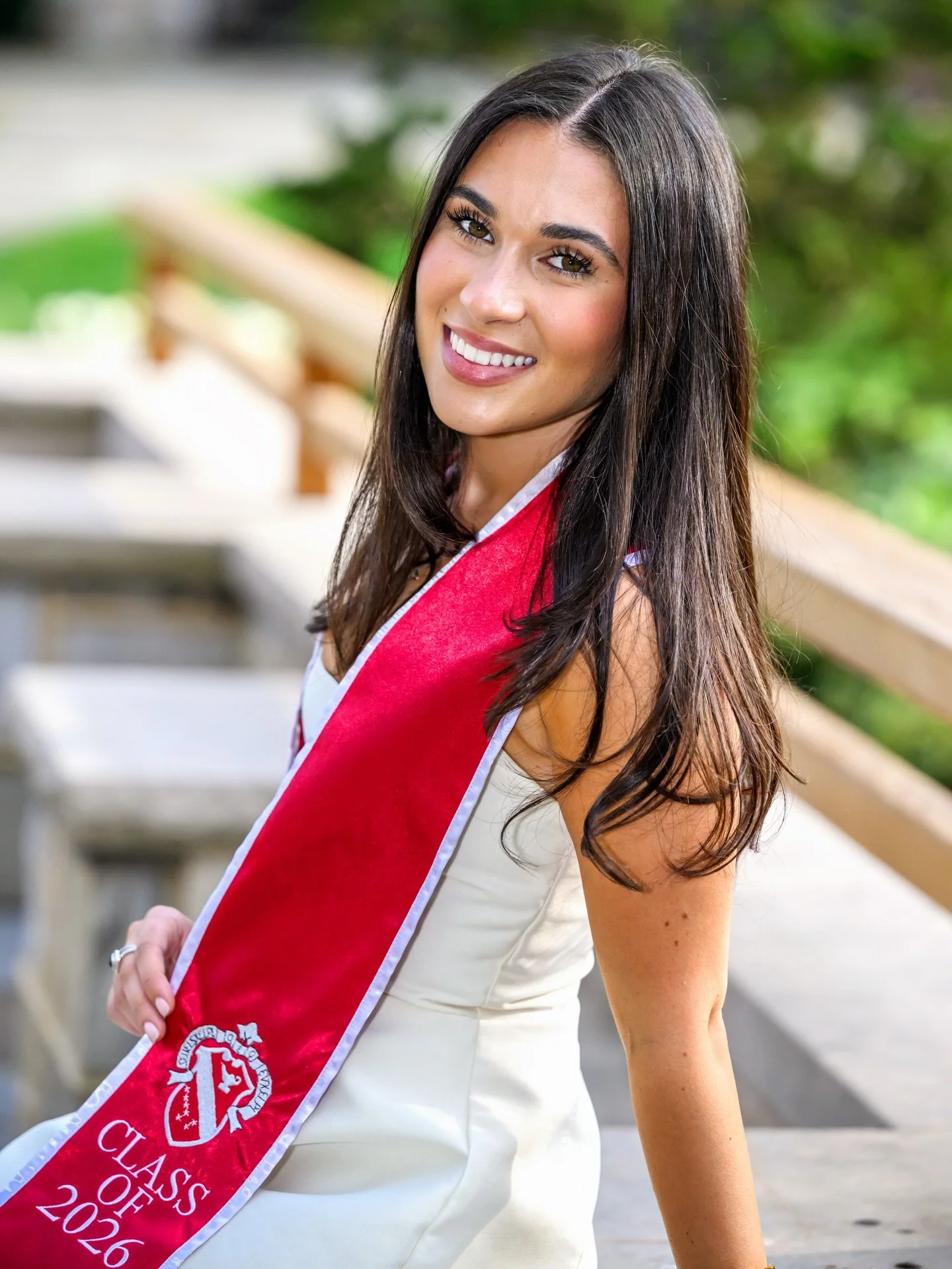I met Ally for the first time at her sister&rsquo;s Penn State grad session two years ago, and getting the call that she trusted me to capture her own milestone? That is everything! 🤍

There&rsquo;s something really special about a family coming bac