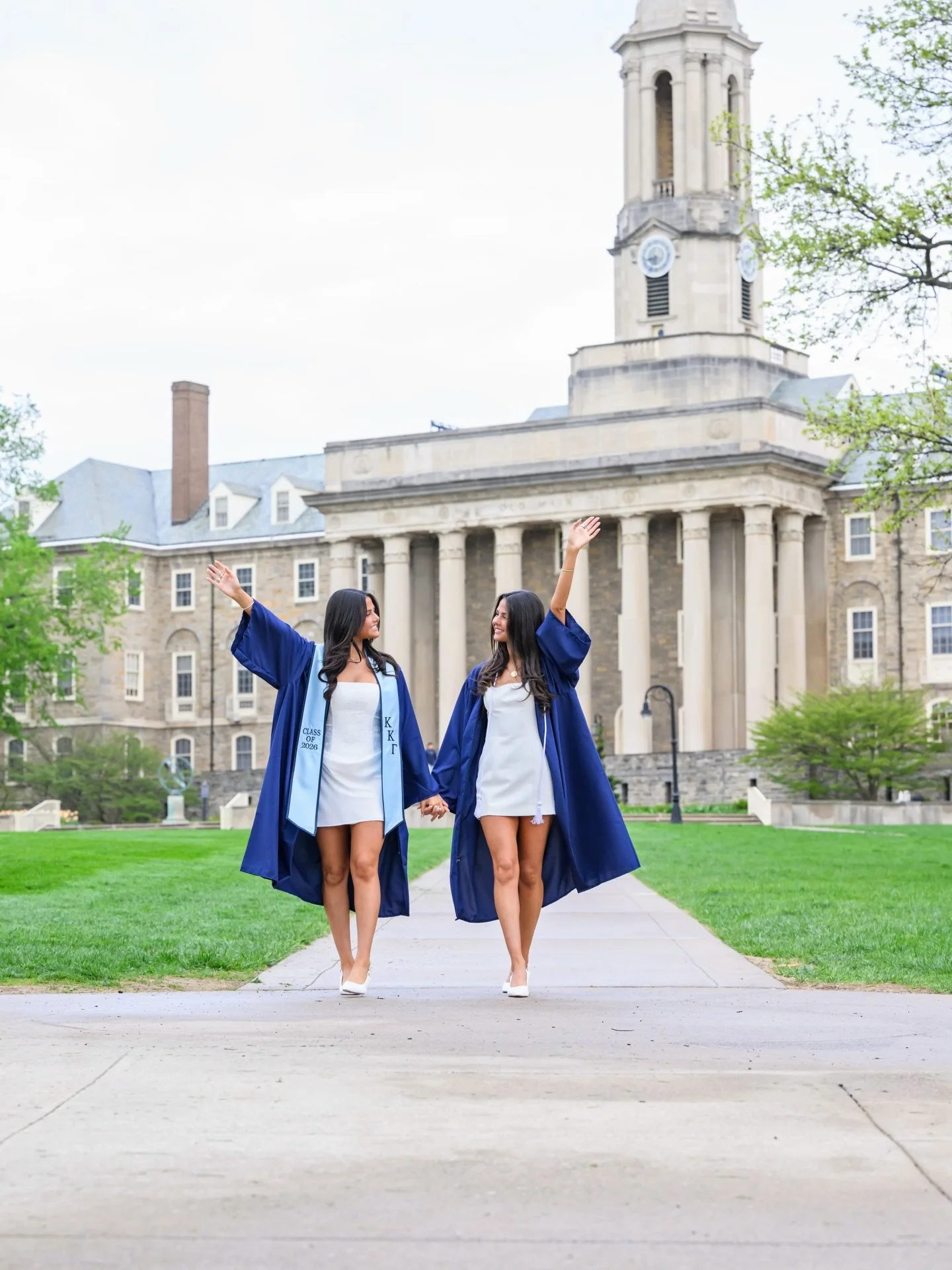 Two weeks out from graduation &mdash; it&rsquo;s right around the corner! 🎓
Erica and Julia are about to wrap up their time at Penn State University, and getting to photograph them on campus together felt really special. Our families got to know eac