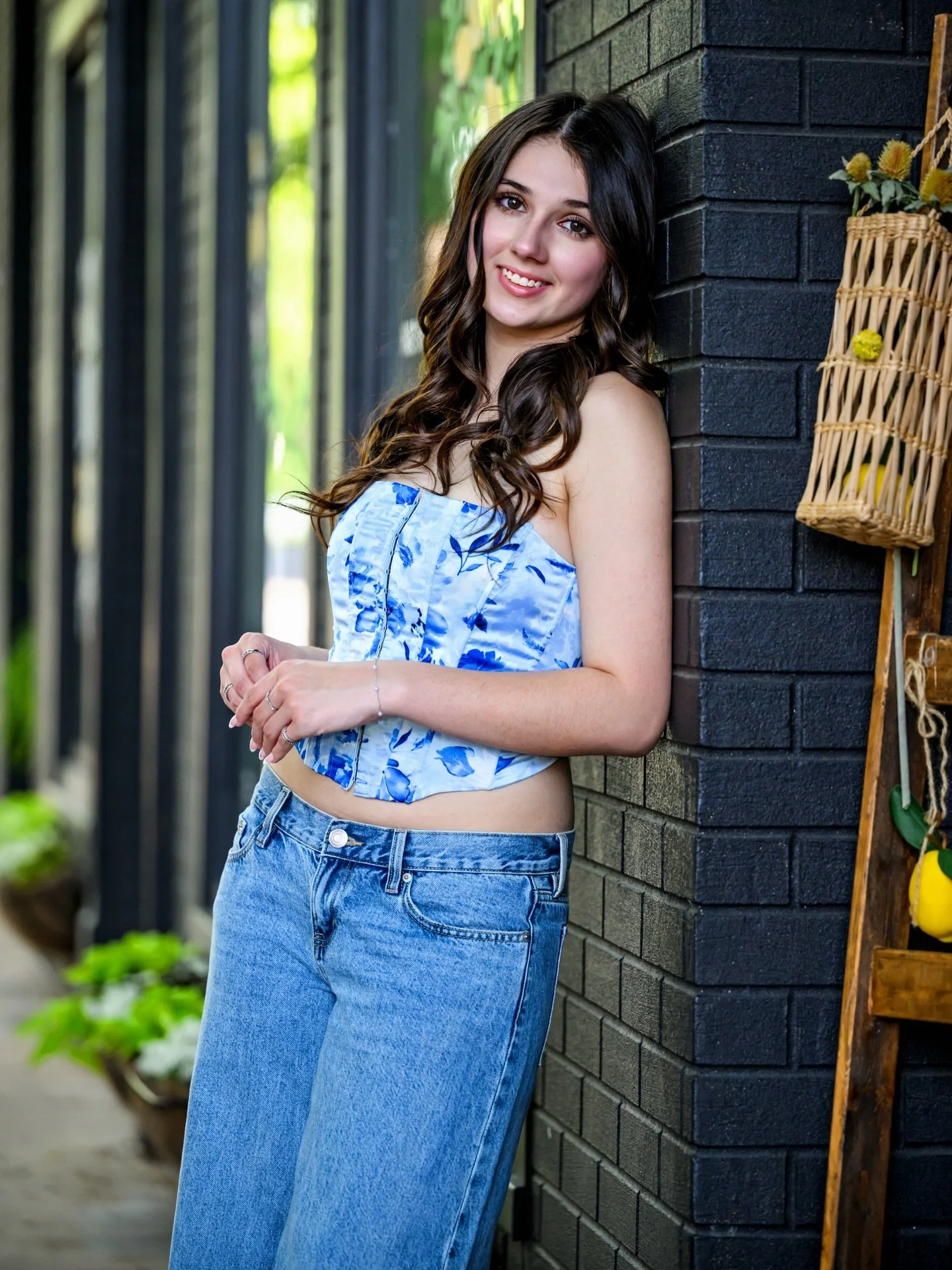 How is this even real life?! ✨
Cheyenne absolutely glowed during her senior session from start to finish.
It may have been a warmer-than-average spring evening, but honestly, it was the perfect night. Every look was perfection, and Cheyenne&rsquo;s b