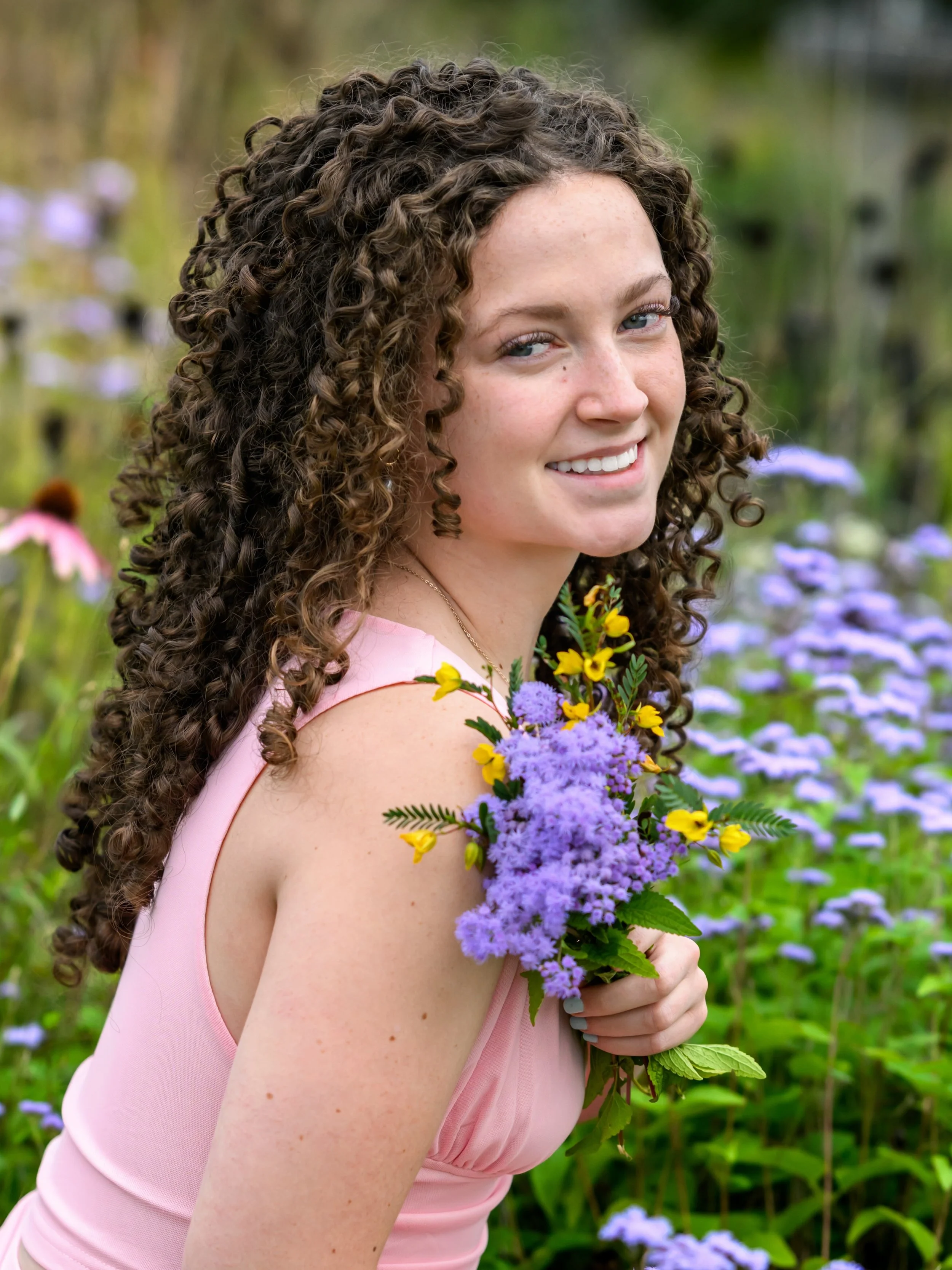 💗 Pretty in pink&hellip; and those curls!
And Ava certainly made pink look good! She is absolutely stunning&mdash;and those curls?! I&rsquo;m pretty sure I mentioned them approximately 47 times or more throughout the night. 😂 I seriously could not 