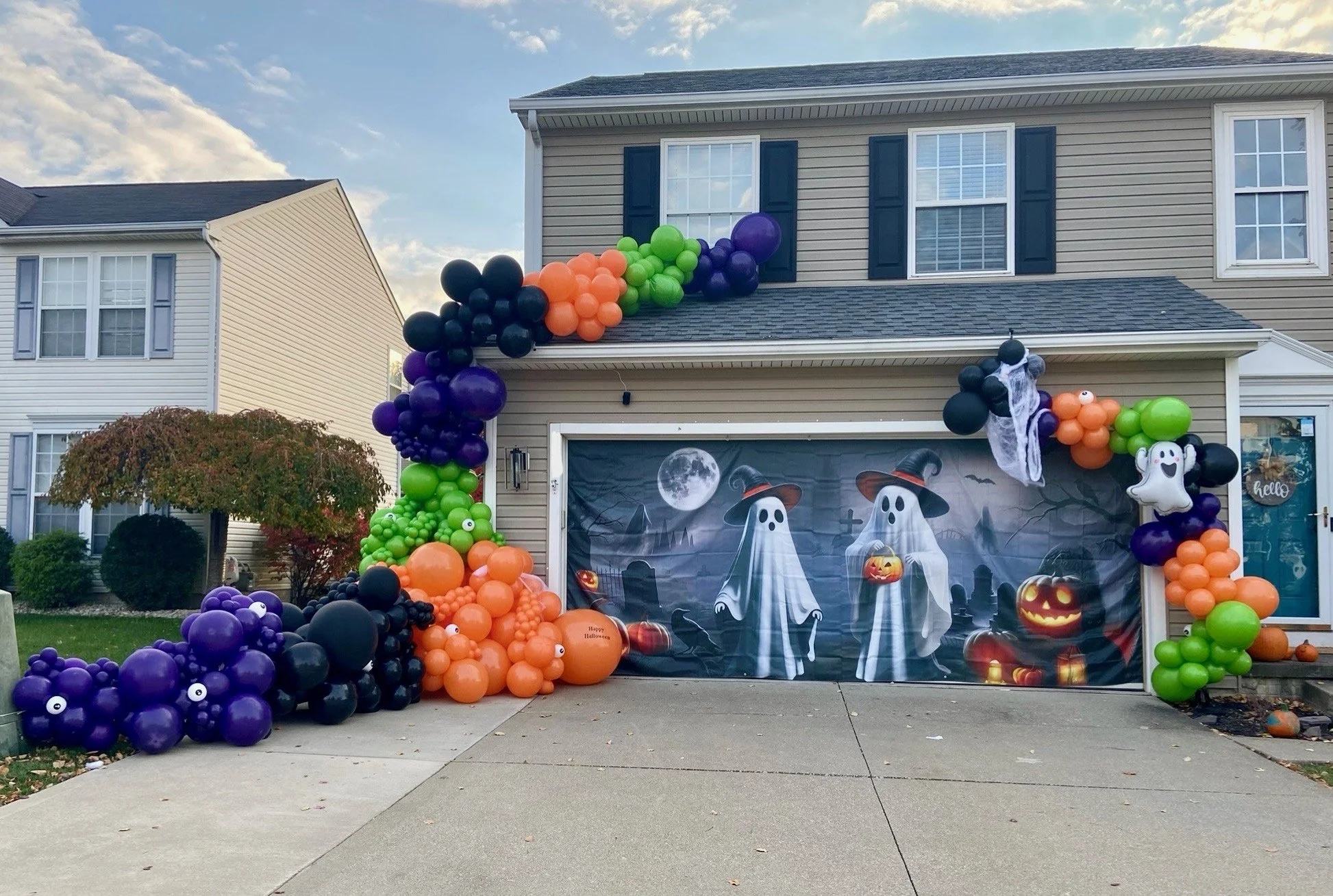 Making Decorations Pop at Brunswick’s Pops of Art