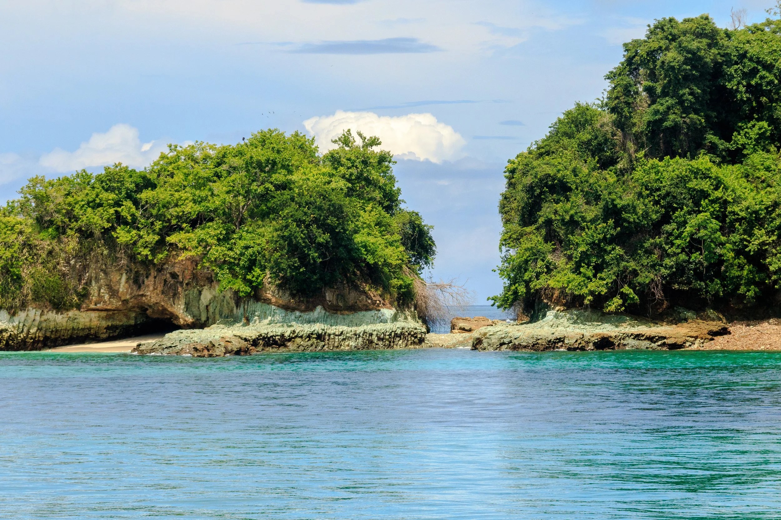 Pearl Islands snorkeling Pacific Ocean Panama — private tour VIARE