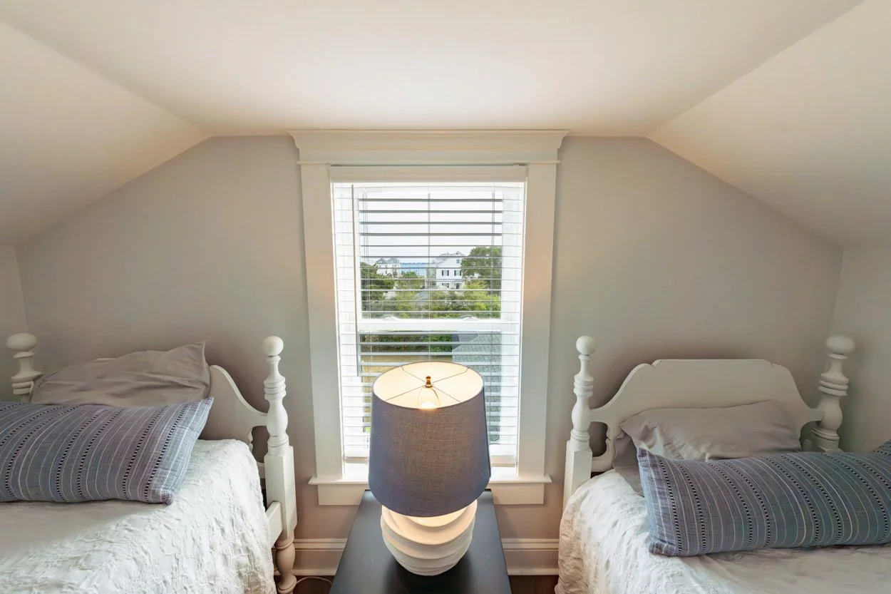 47 Allured Living 3rd Floor Loft Water Views.jpg