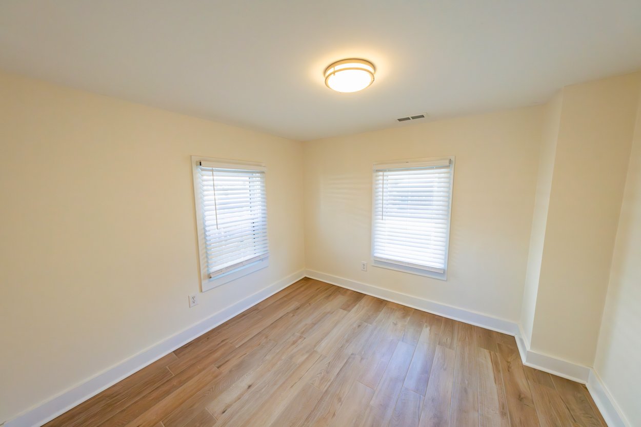 42 Allured Living DSC00450.jpg