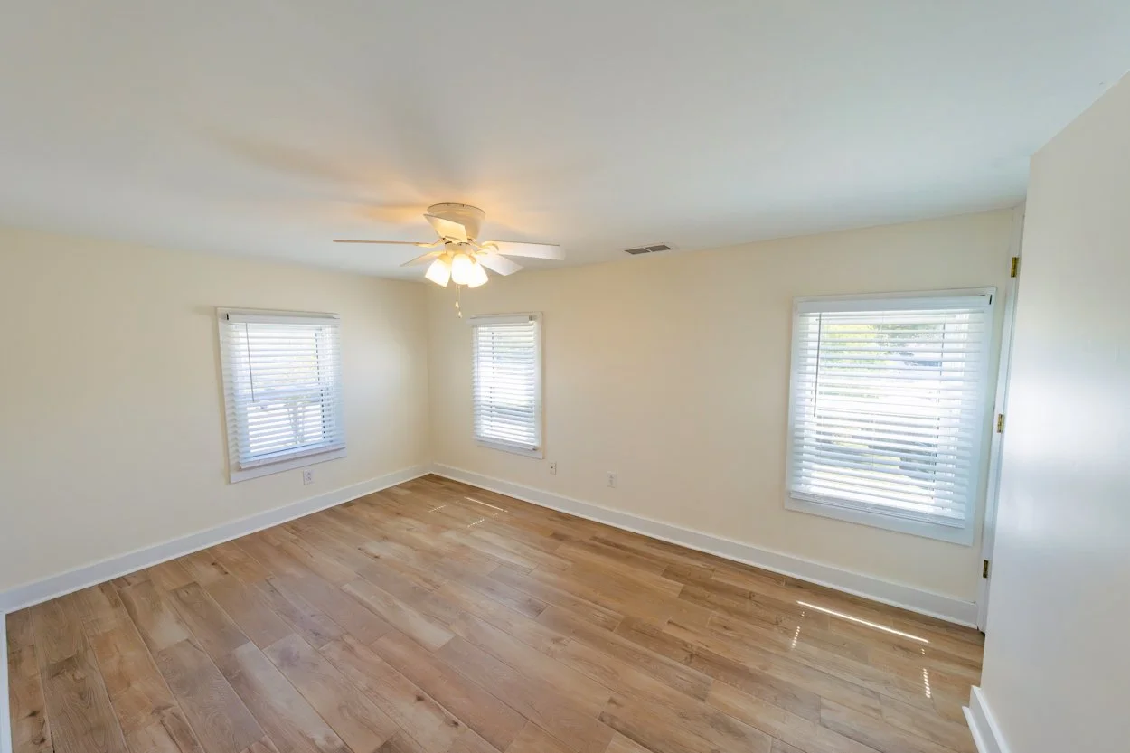36 Allured Living DSC00434.jpg