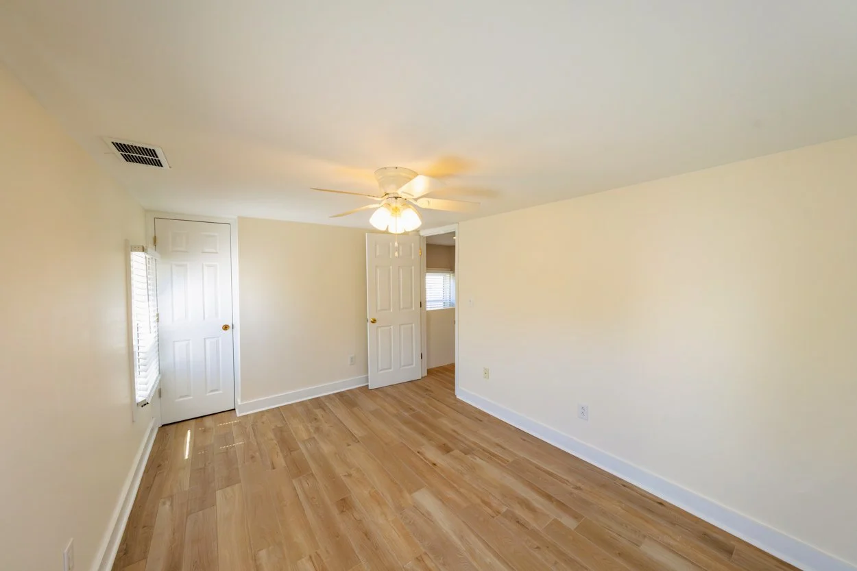 38 Allured Living DSC00441.jpg