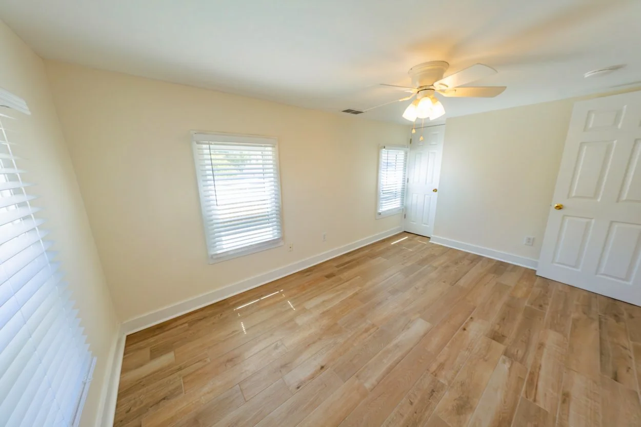 37 Allured Living DSC00440.jpg
