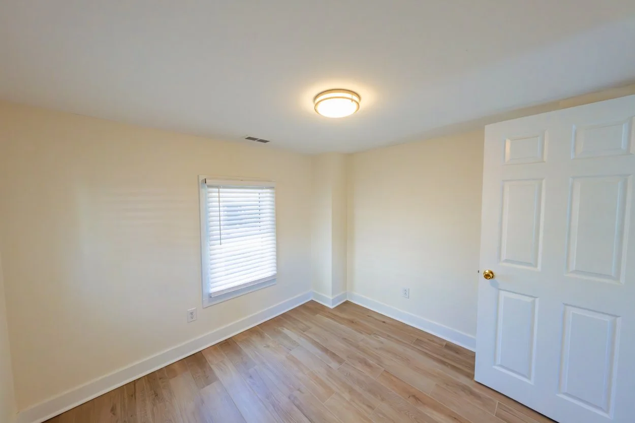 44 Allured Living DSC00455.jpg