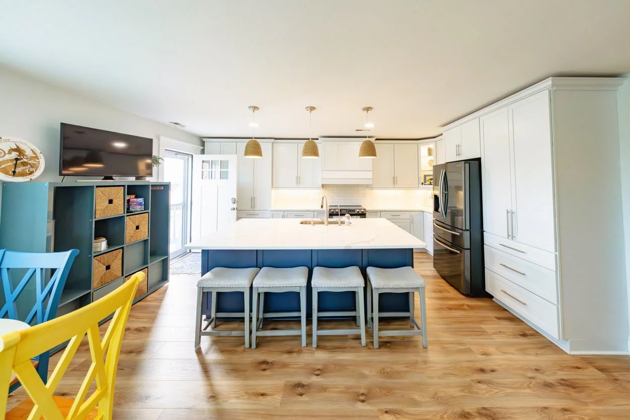 17 Allured Living Kitchen.jpg