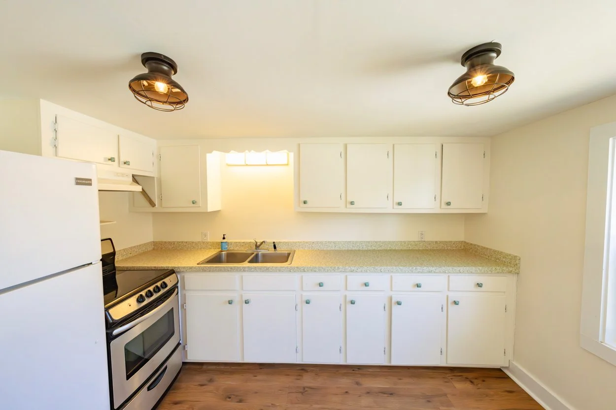 26 Allured Living DSC00407.jpg