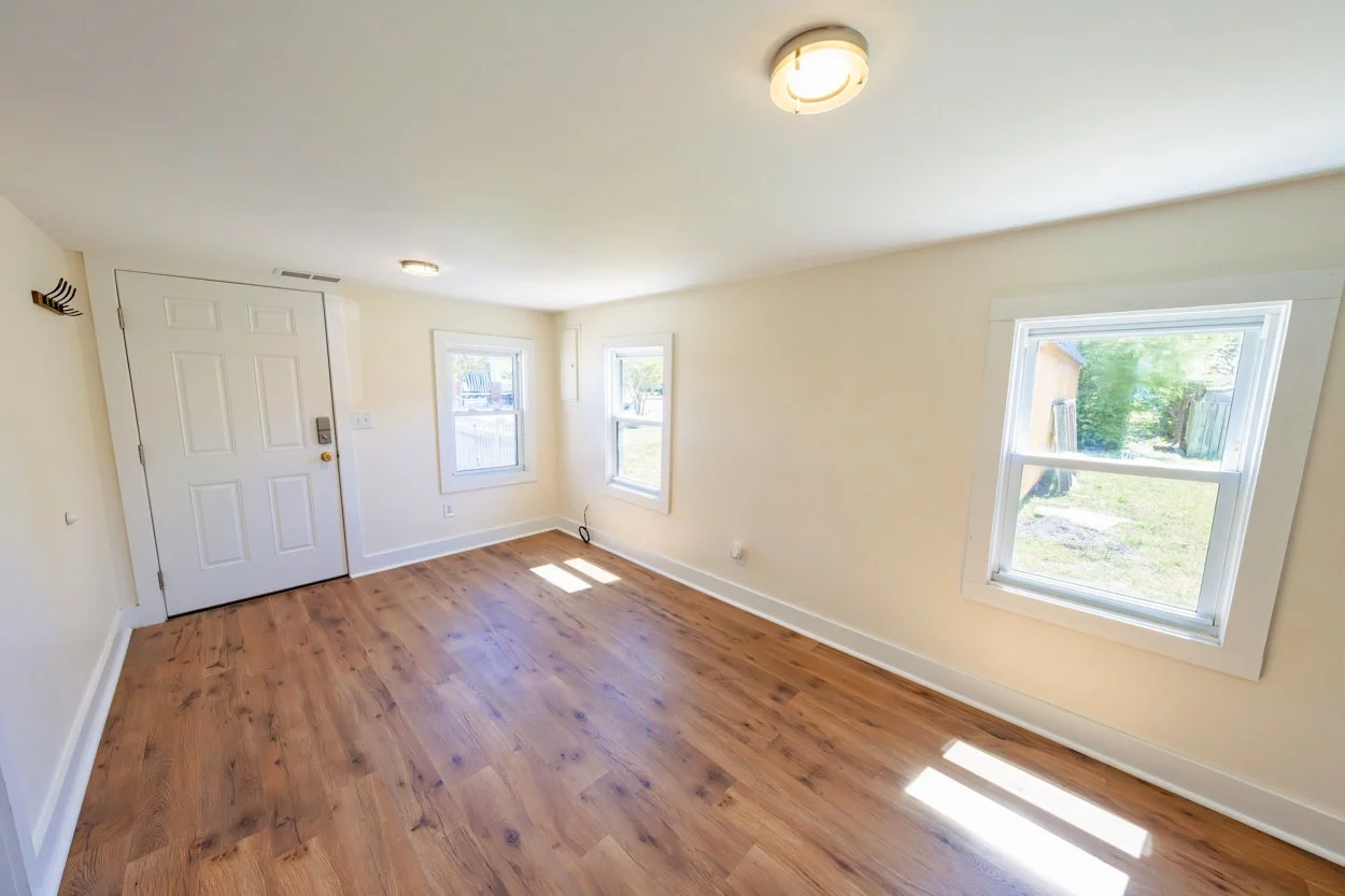 18 Allured Living DSC00487.jpg