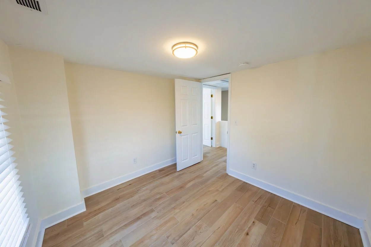 43 Allured Living DSC00451.jpg