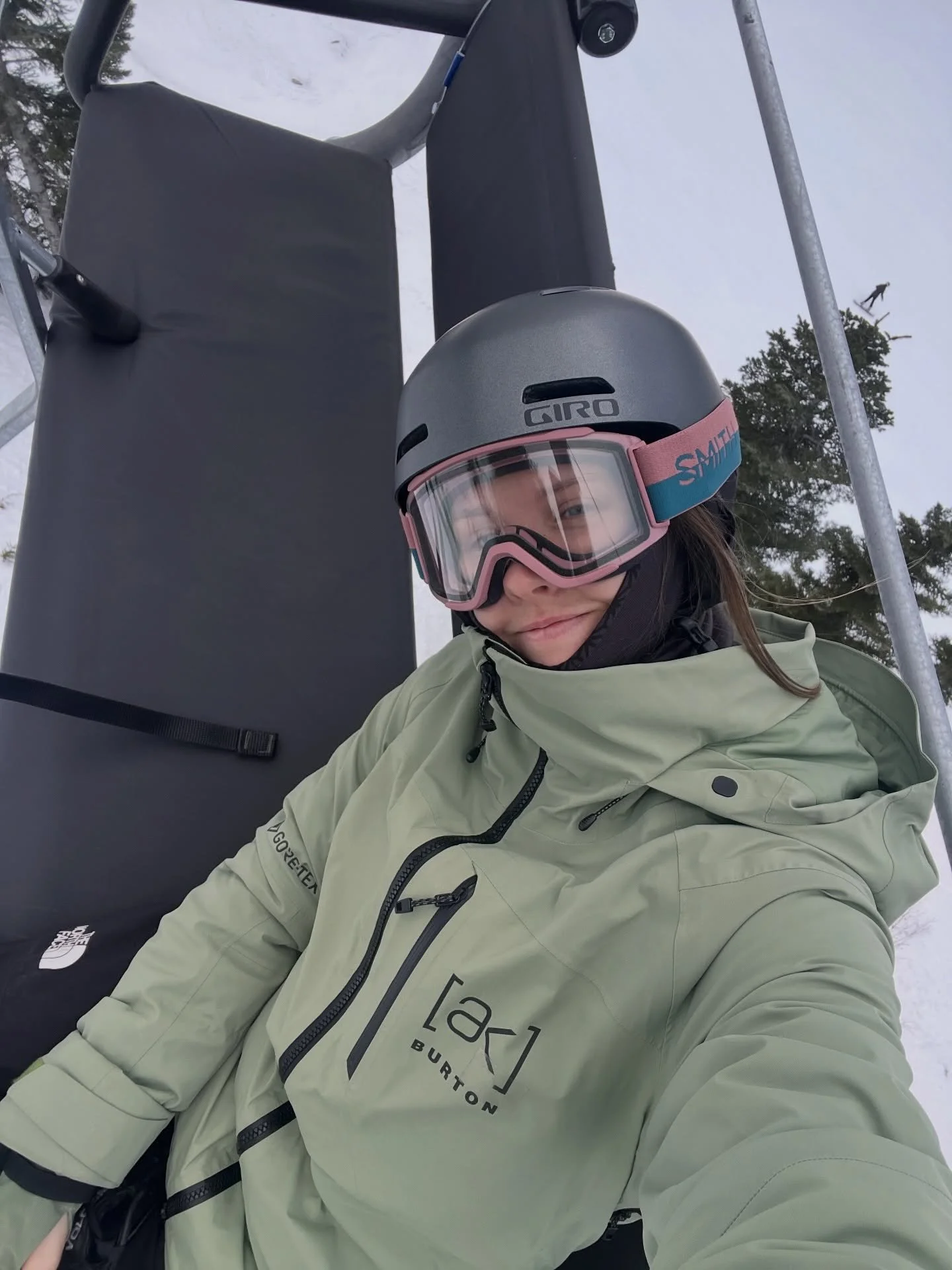 hey it&rsquo;s officially spring!!! 🌷 byeeeee winter, the vibes were good but the weather was, well&hellip;it was what it was 

We had celebrations, solo ski days, cheap save on tulips, hot choccy fest, nice days in the city and gals days 💌 

swipe