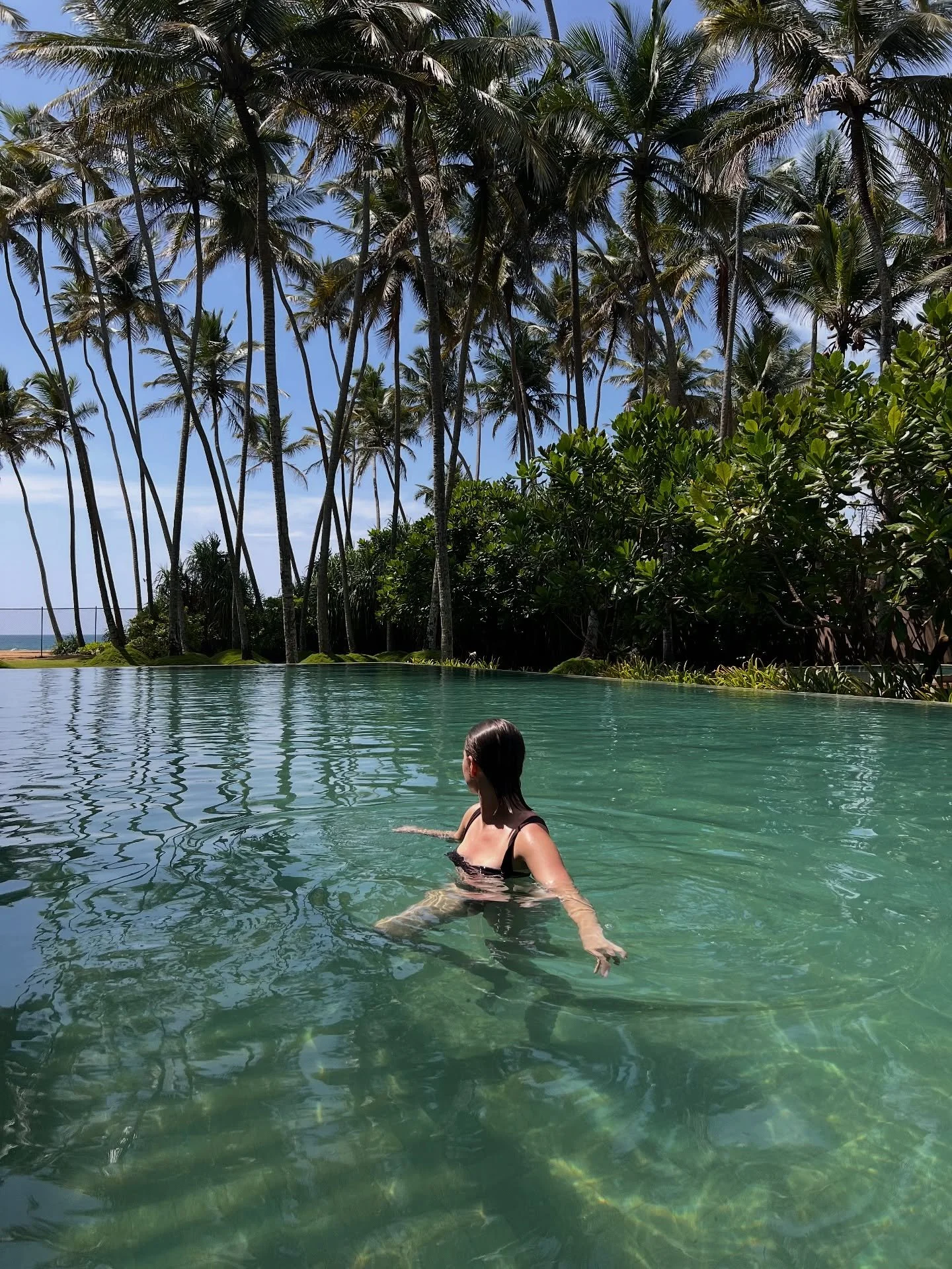 one week into Sri Lanka looks a little like this 🌴🌺🌀🌞🌊🥭 this trip has been in the works for a few months now and Jordy and I got to reunite because of it. It&rsquo;s been so long since I&rsquo;ve had a backpacking bop around trip and it&rsquo;s