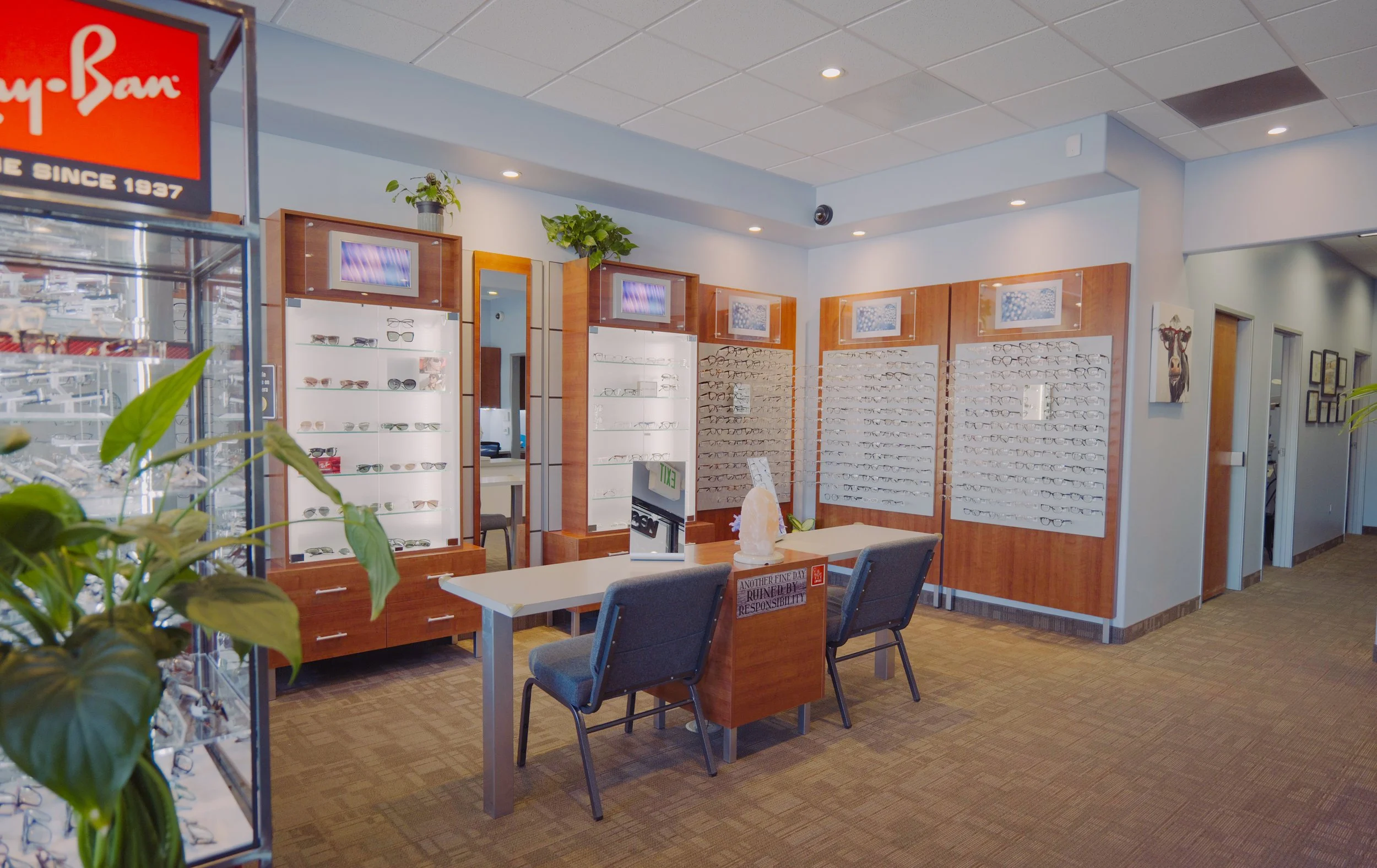 friendly helpful eye care for the whole family in simi valley, serving moor park, thousand oaks, and more.