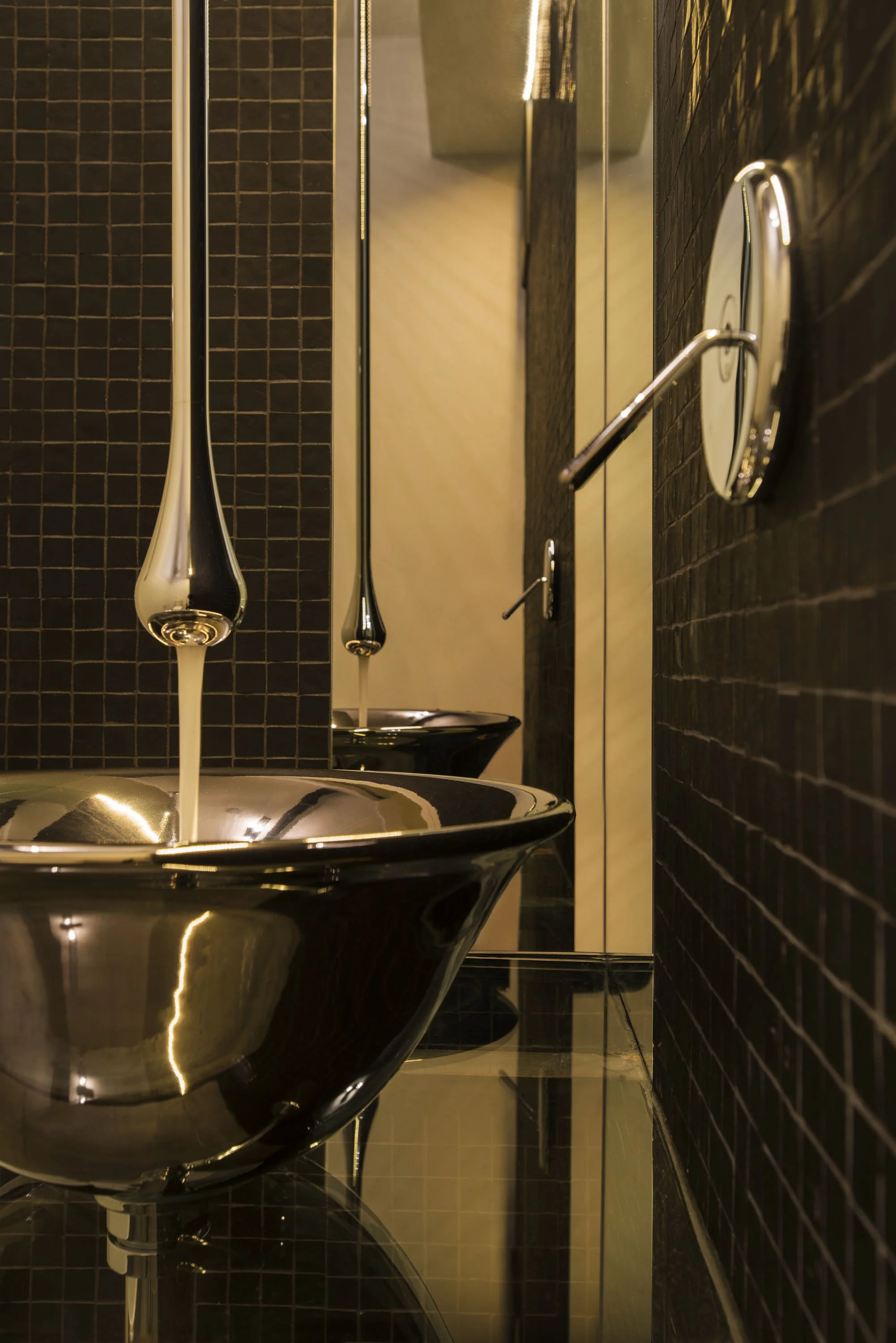 SINK: CEILING FAUCET.jpg