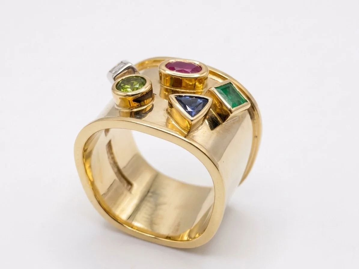 Multi Gems Ring Pelegrin.jpg