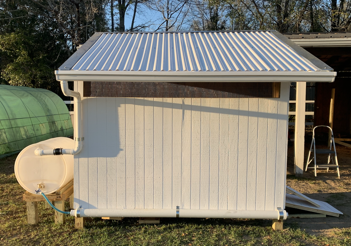 Chicken Coop W/Water Catchment System