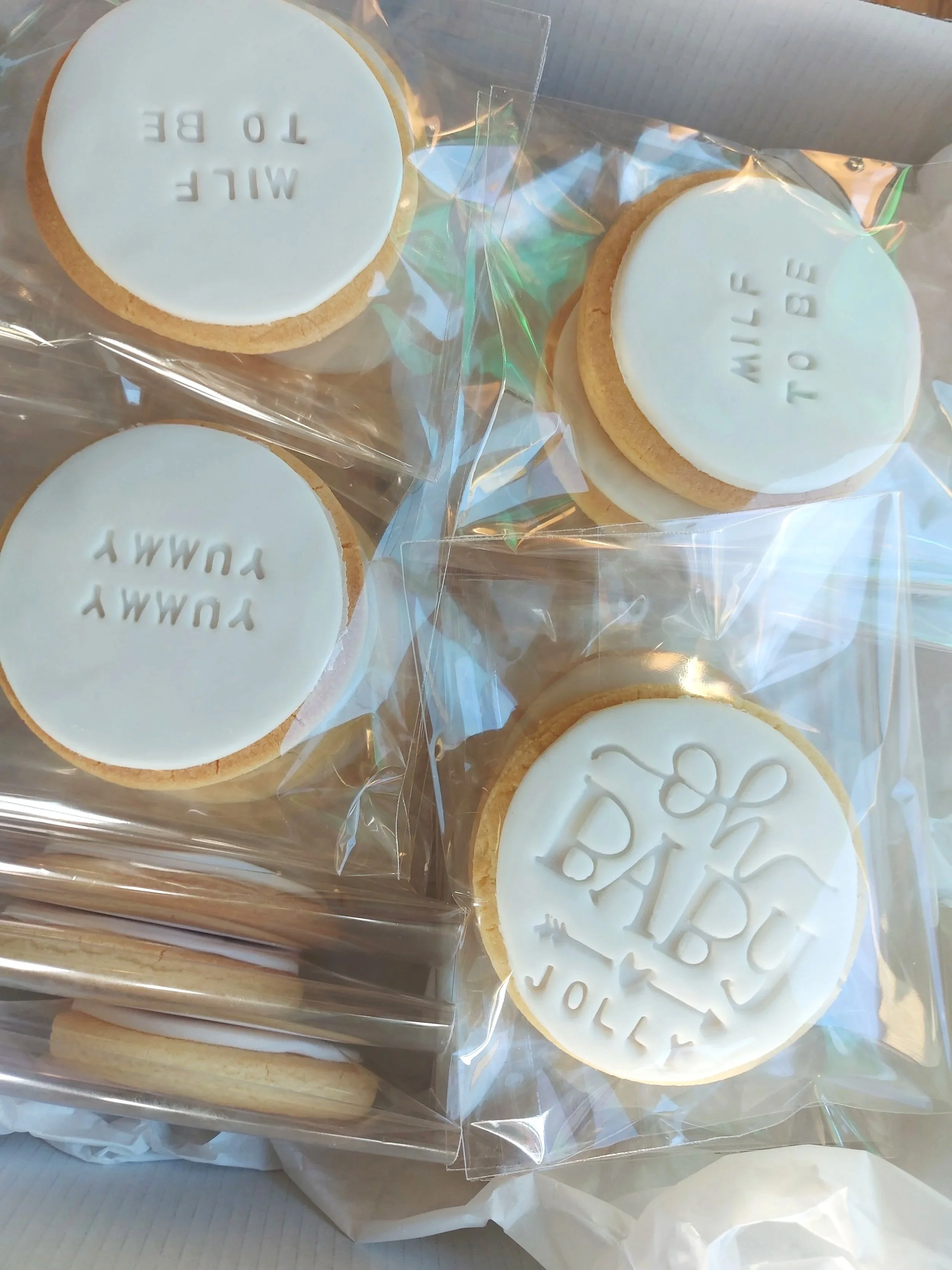 Classic Round Fondant Sugar Cookies-12 pack