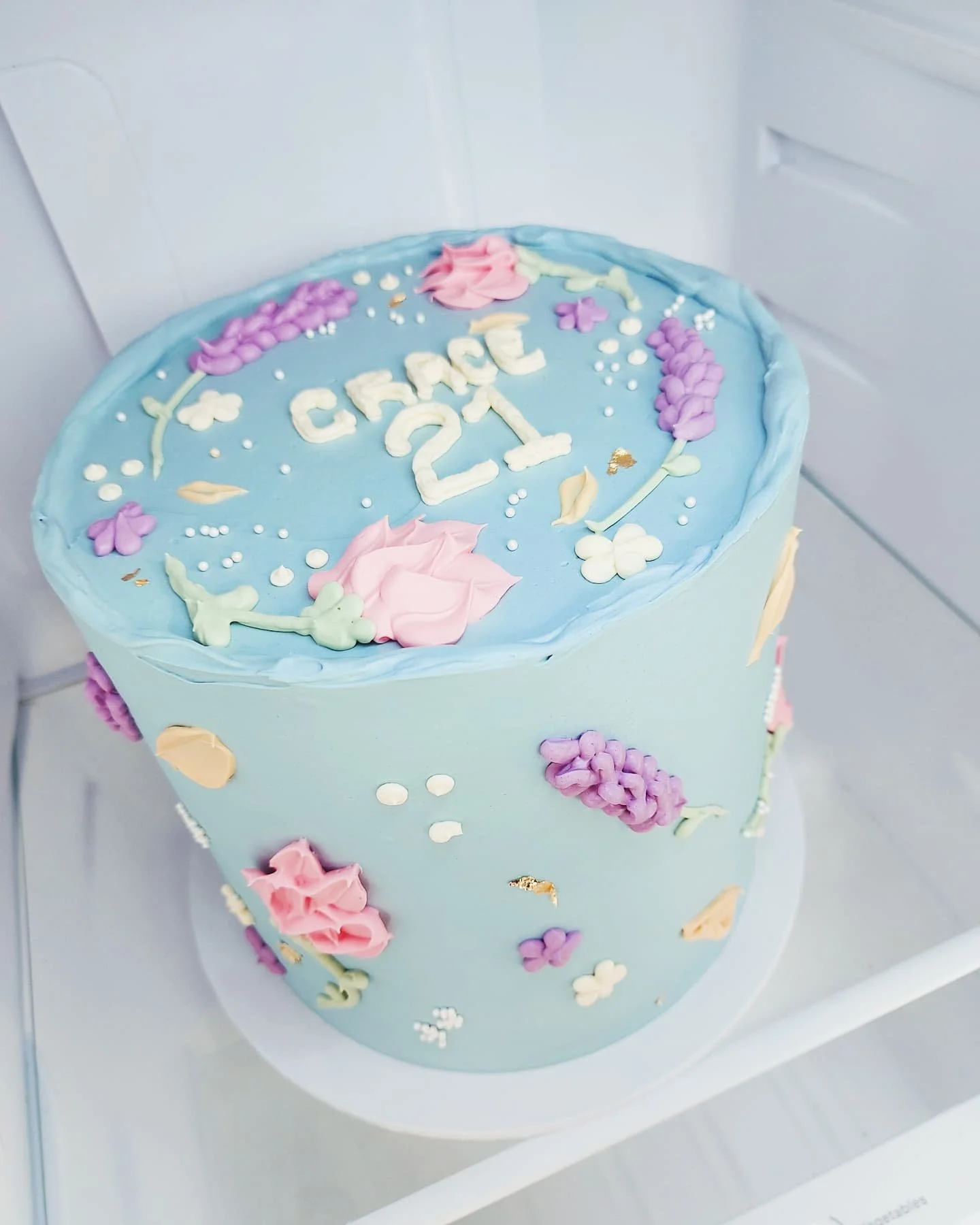 Piped Wild Flower Cake