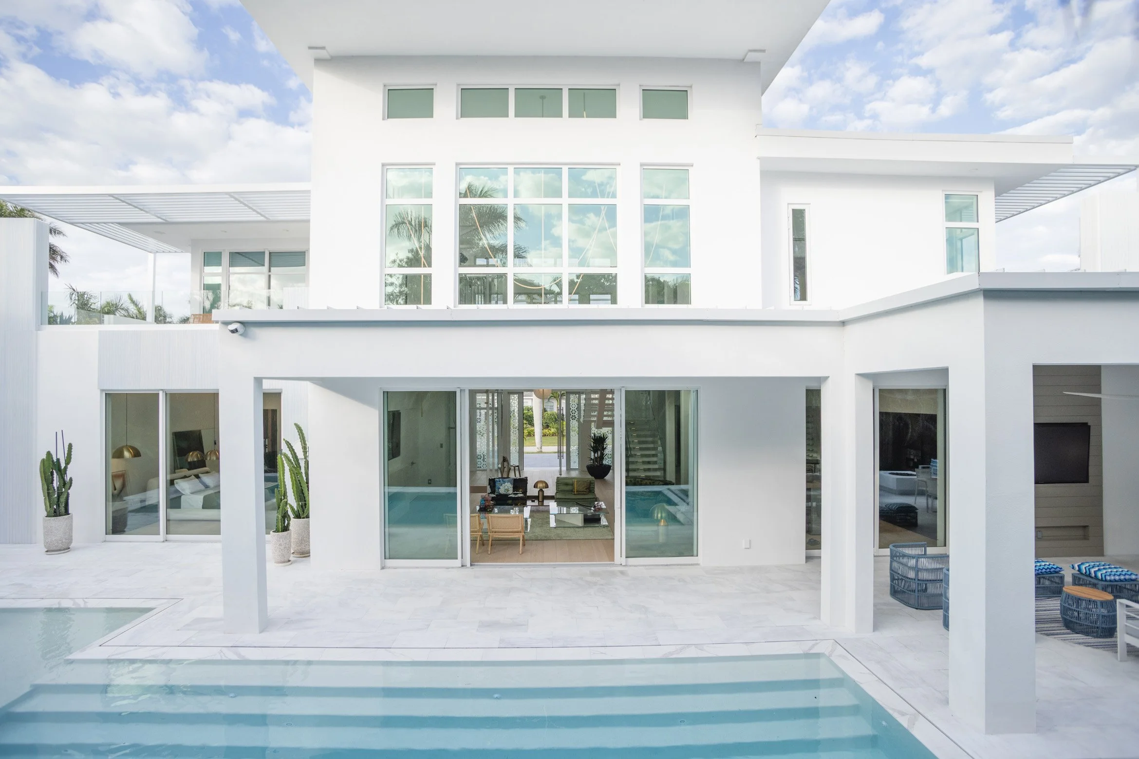 EVA STAR DESIGN NAPLES OUTDOOR 1 FL.jpg