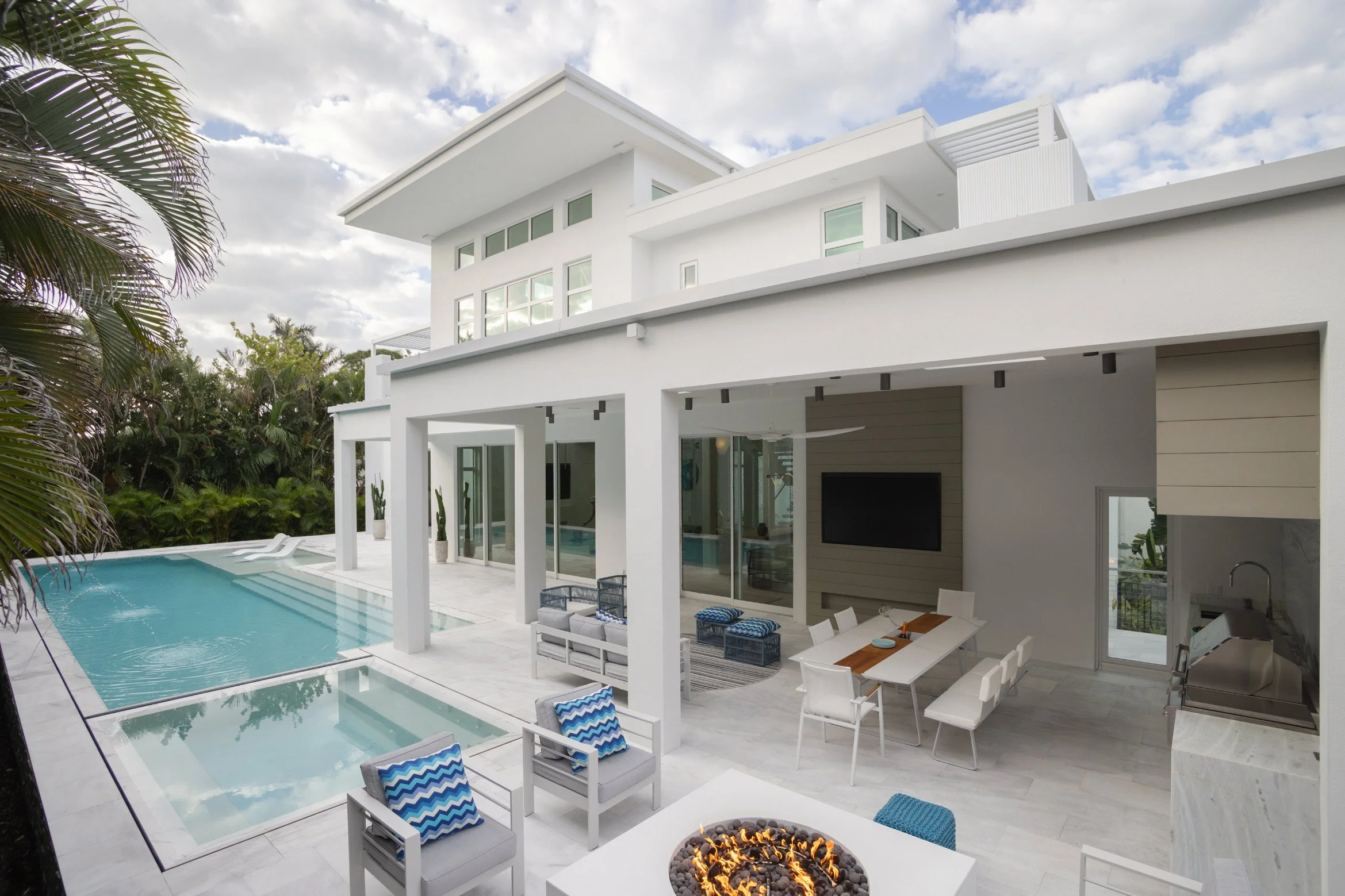 EVA STAR DESIGN NAPLES OUTDOOR 3 FL.jpg