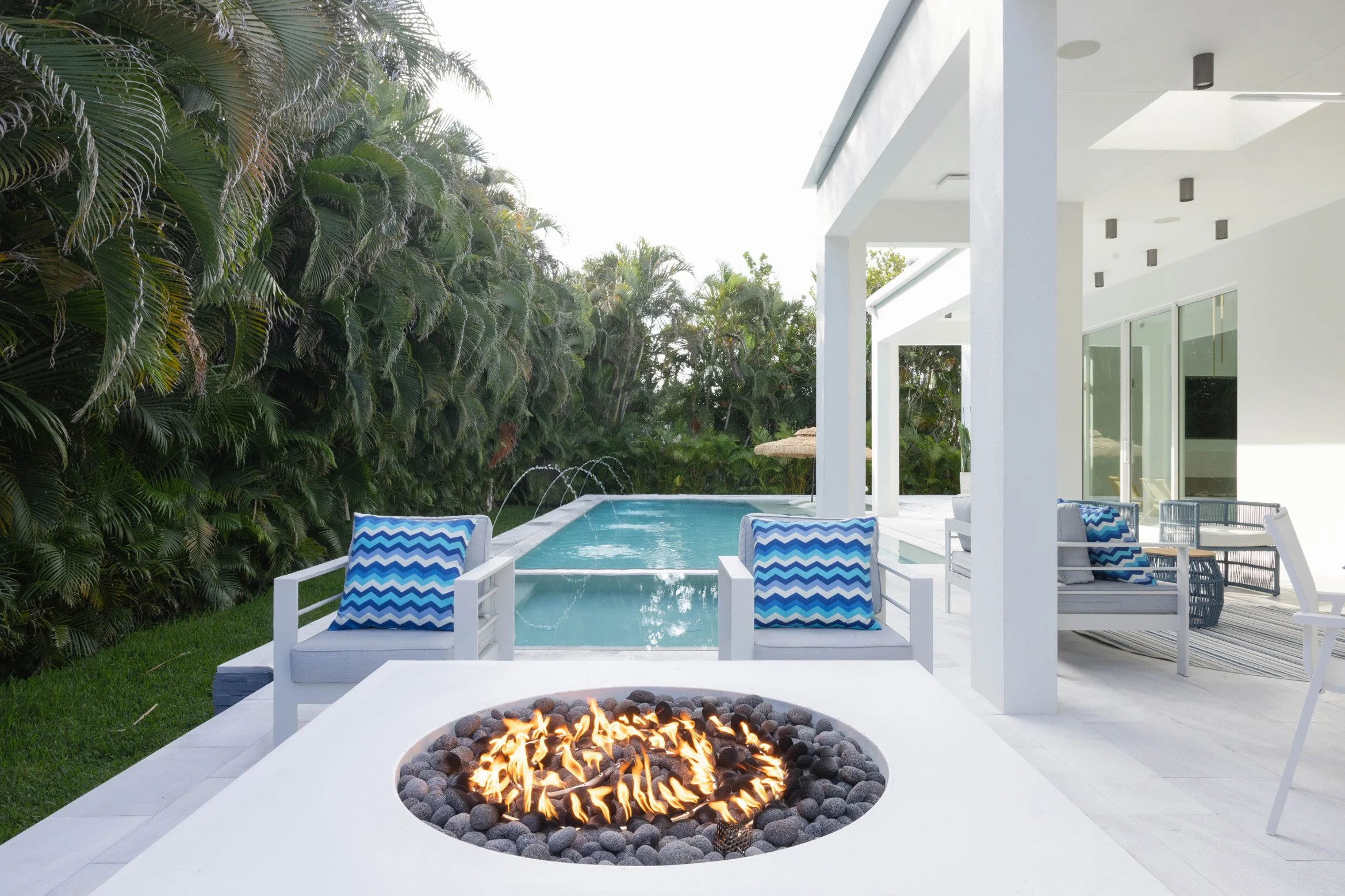 EVA STAR DESIGN NAPLES OUTDOOR 5 FL.jpg