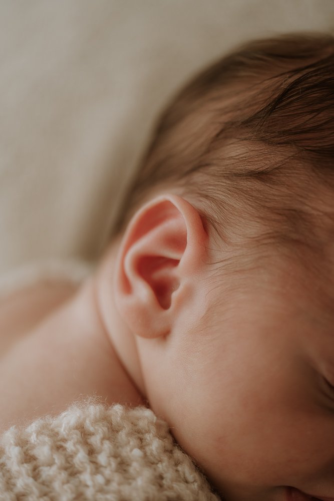 Newborn session -20 (1).jpg