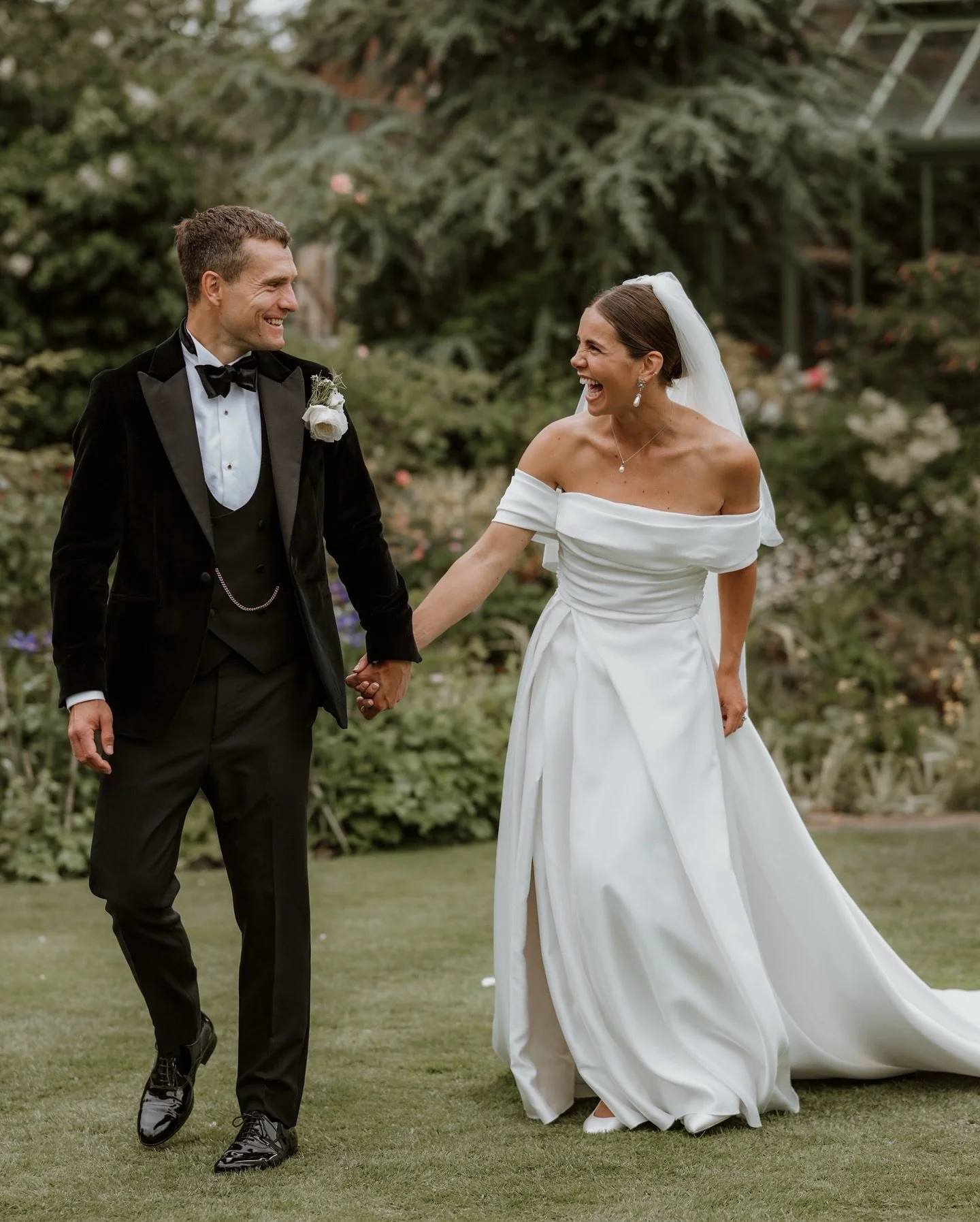 Anthony &amp; Isabelle ❤️ What a beautiful day that was!!! 

#surreyweddings #surrey #surreyfamilyphotographer #bride #groom #weddingdress #weddingday #weddingidea #wedding #weddingphotoinspiration