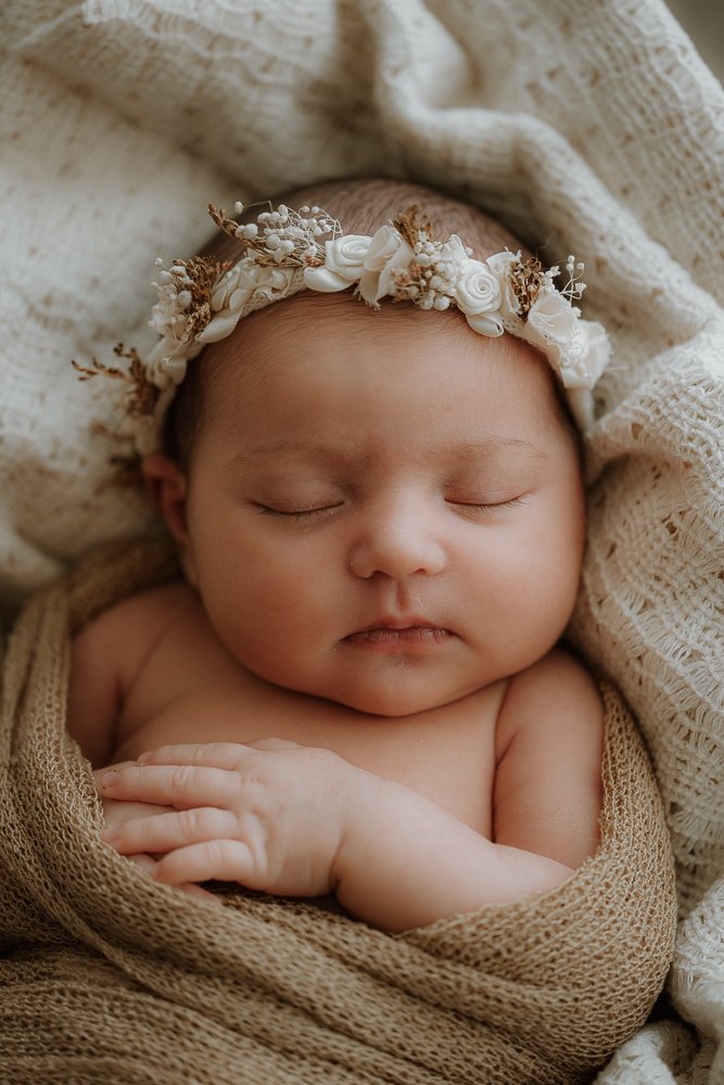 Newborn session -40.jpg