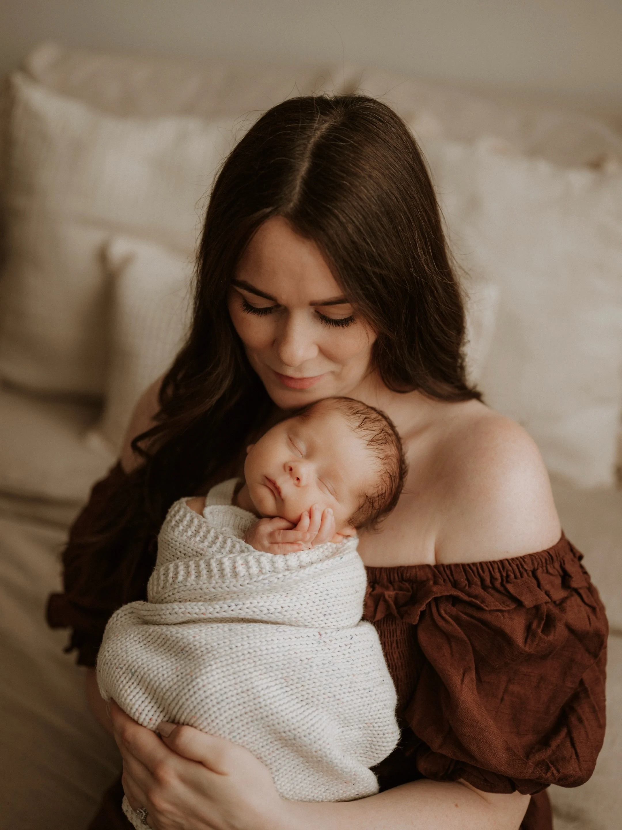Pure perfection 🤎

Now booking newborn sessions for August/September/October.  Link in bio! ✨

_________________________________
Fernanda King Photography | Family, Newborn, Maternity &amp; Wedding Photography in London, Surrey, Richmond &amp; Wimbl