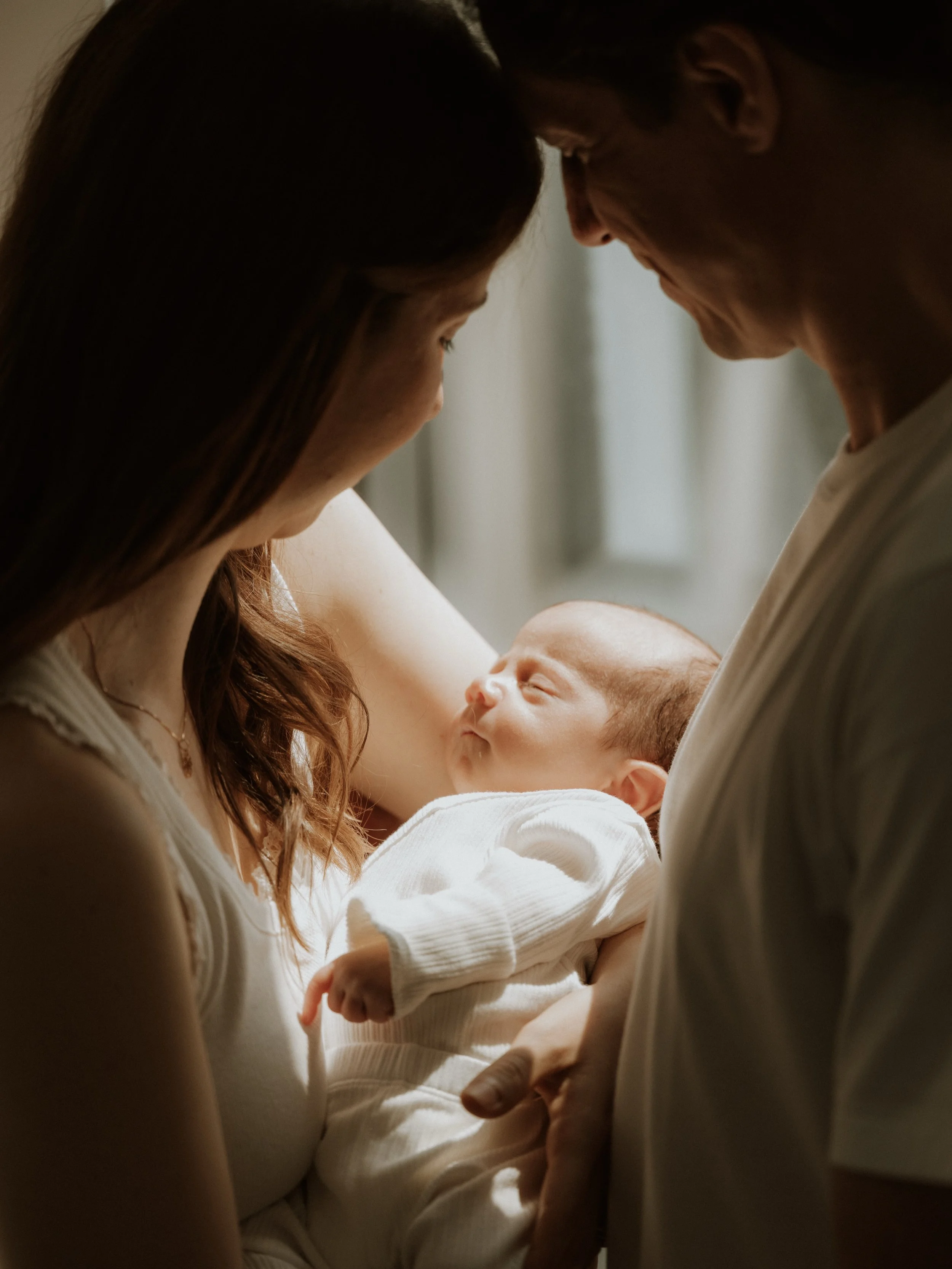 Welcome to the world little one! ❤️

In-Home Newborn Sessions - Link in Bio 

_________________________________
Fernanda King Photography | Family, Newborn, Maternity &amp; Wedding Photography in London, Surrey, Richmond &amp; Wimbledon