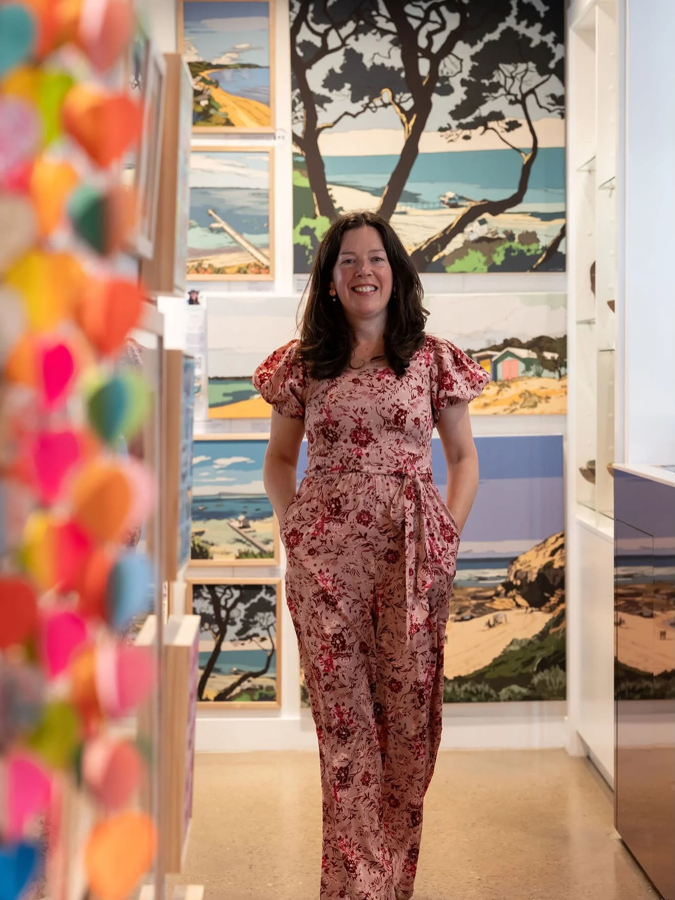 Loving this photo by @cassielouisecreative from our opening night @artisans_alley_sorrento featuring my colourmeadow work 👌❤️ #colourmeadow #artisansalleysorrento #sorrentovictoria #sorrentobackbeach #morningtonpeninsulaartist