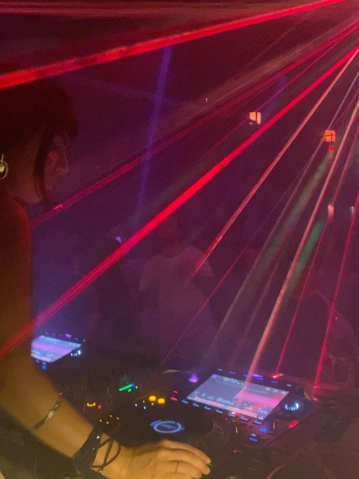 We&rsquo;ve received so many compliments on the flow of music at last weekends gig, and are so grateful to have had Roberta (@dinamitazen) grace our dance floor with her incredible energy

Roberta&rsquo;s deep and groovy techno selections got the who