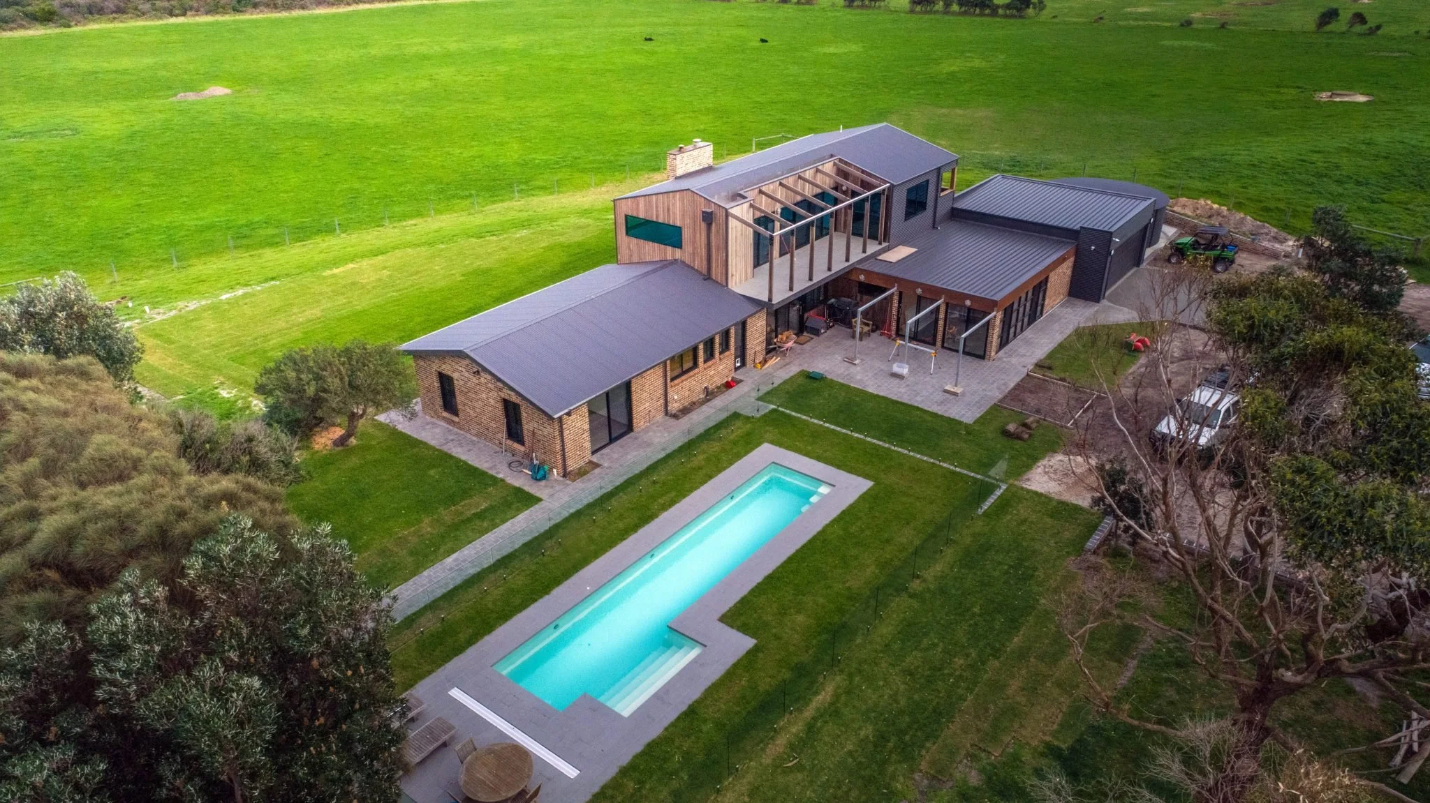 Fastlane Pool | Pearl Colour