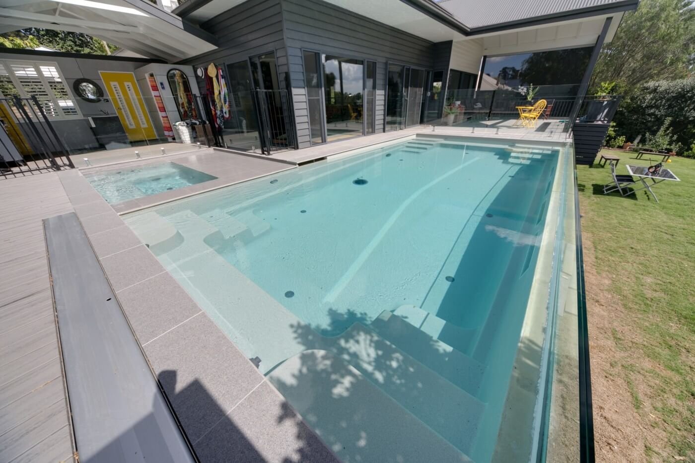 Contemporary 8.3 pool and spa Grey Marble,
