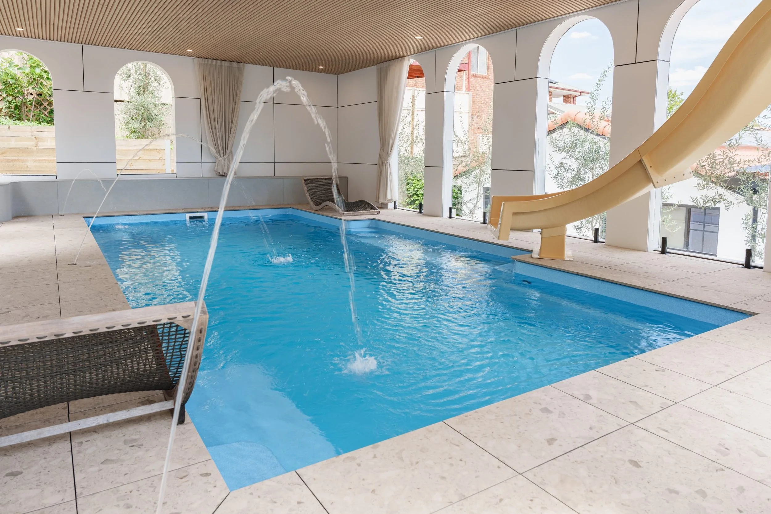 Vogue pool 8.2 Ice Blue