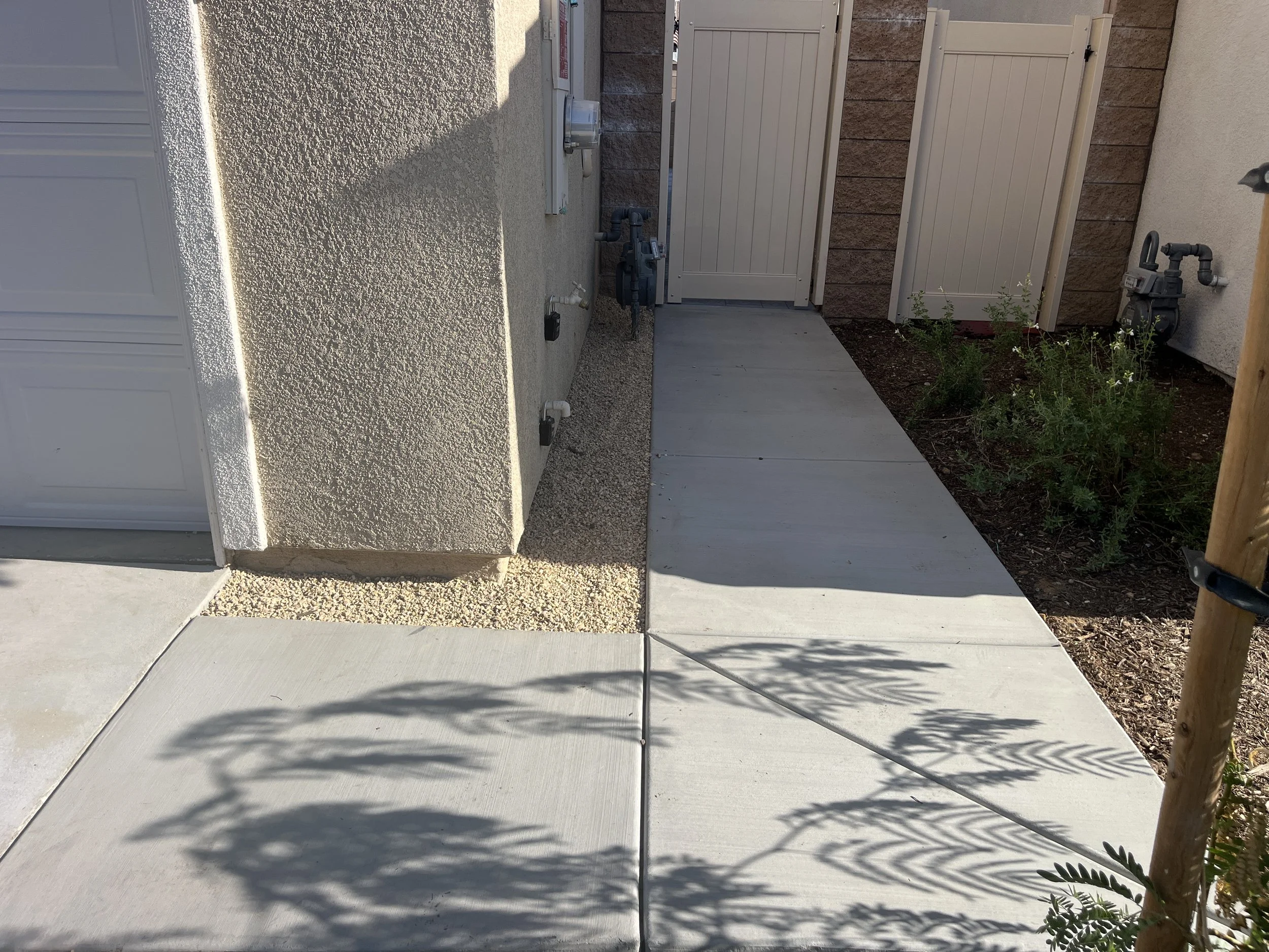 Stamped color concrete patio combined with artificial turf installation as part of a full backyard remodel in Menifee, CA. This project focused on clean layout, durable materials, and a low-maintenance landscape design.