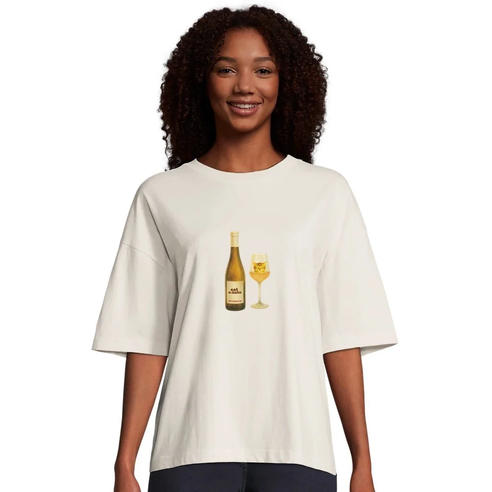 Cat-o-holic — Funny Cat Wine Organic Oversized T-Shirt | Wine Lover Gift | Melo & Mia
